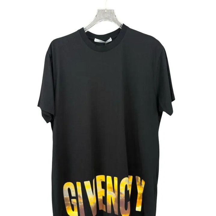 Givenchy Givenchy Logo Print Hem Short-Sleeve T-Shirt Size US XS / EU 42 / 0 - 1 Thumbnail