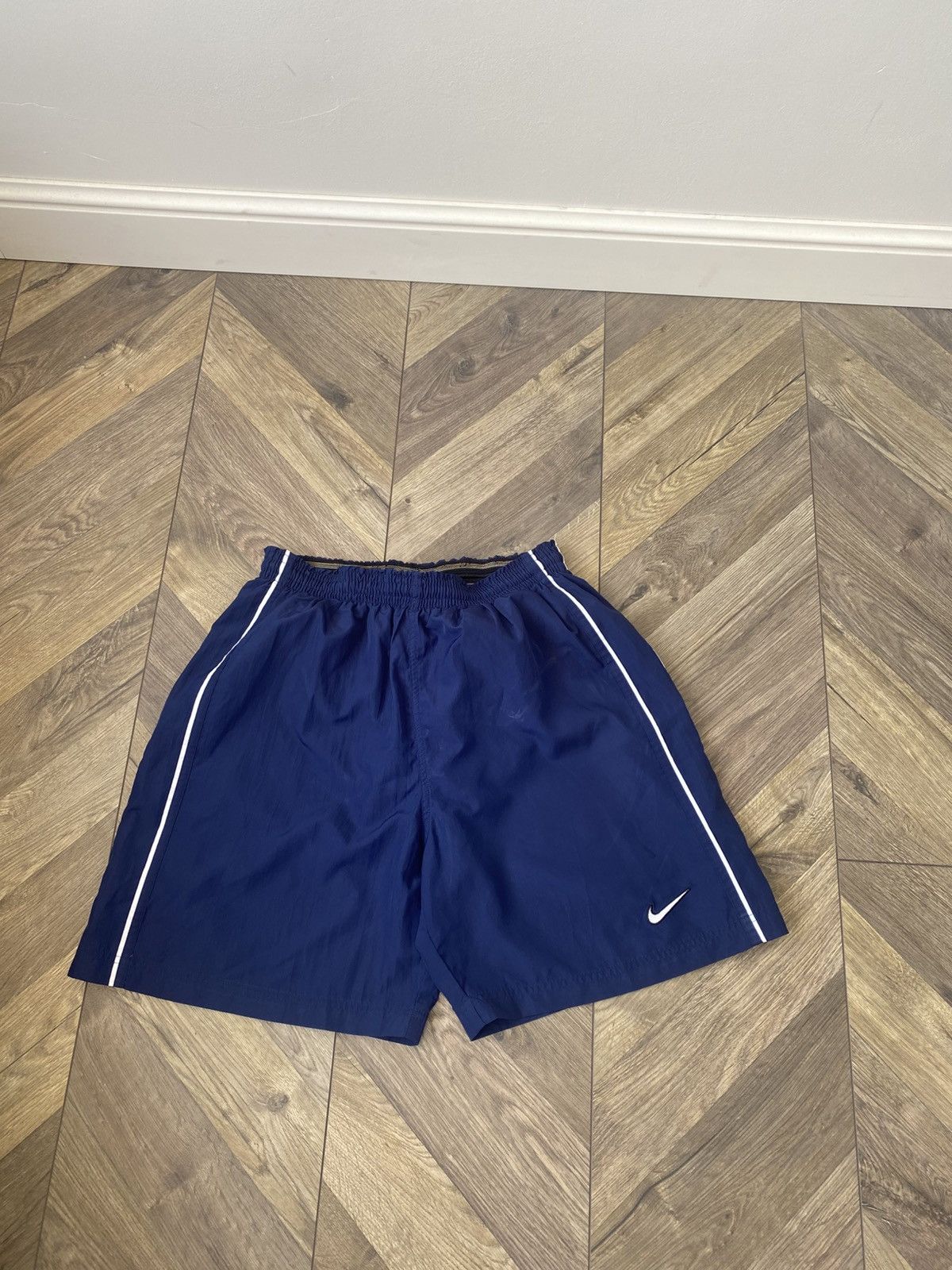 Nike × Vintage Vintage Nike 90s nylon shorts Size US 31 - 1 Thumbnail