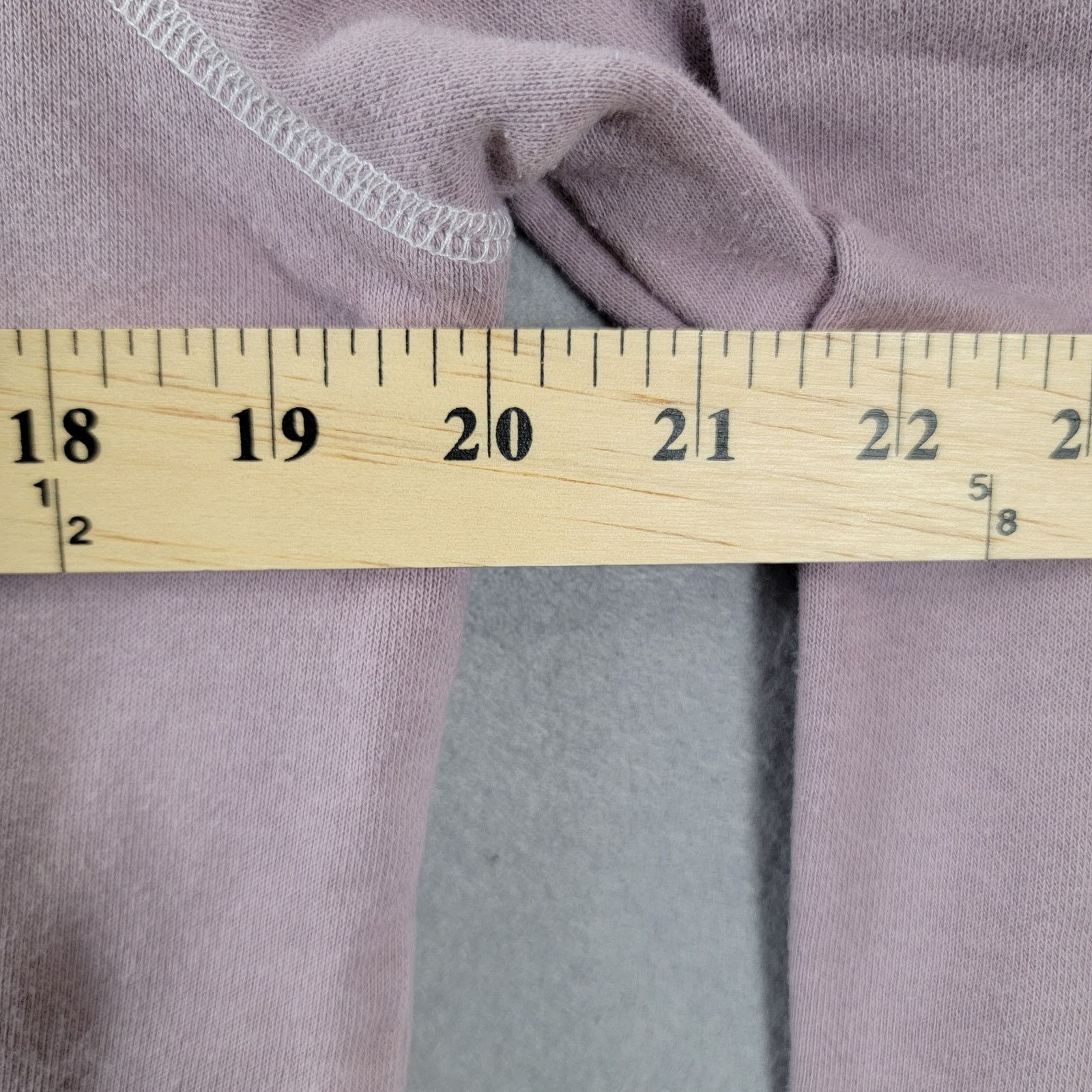 Fila Fila Lilac Long Sleeve Pullover Sweatshirt Womens Sz S (225) Size S / US 4 / IT 40 - 6 Thumbnail