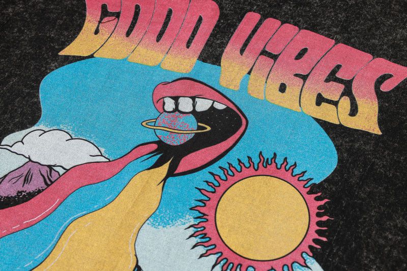 Vintage Good Vibes Printed Tshirt Design Size US M / EU 48-50 / 2 - 4 Thumbnail