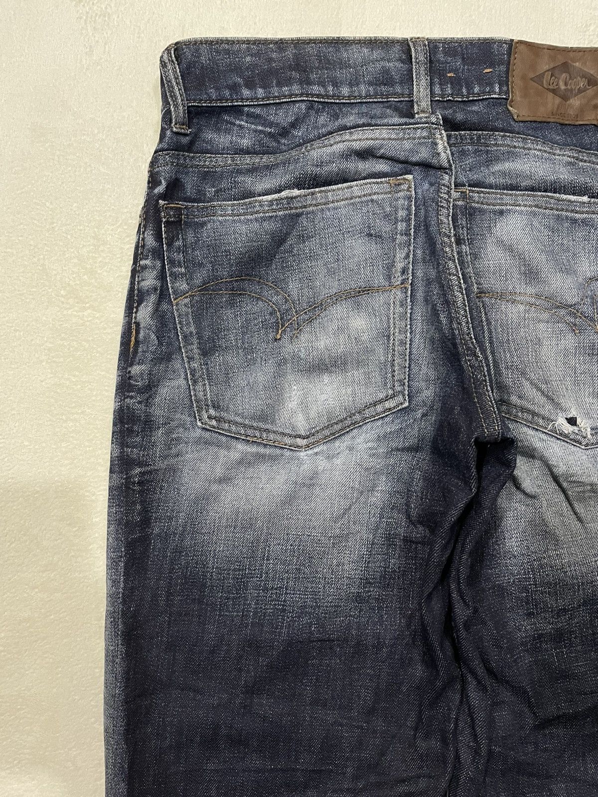 Lee Vintage Lee Cooper Straight Cut Distress Faded Dark Blue Size US 30 / EU 46 - 17 Thumbnail