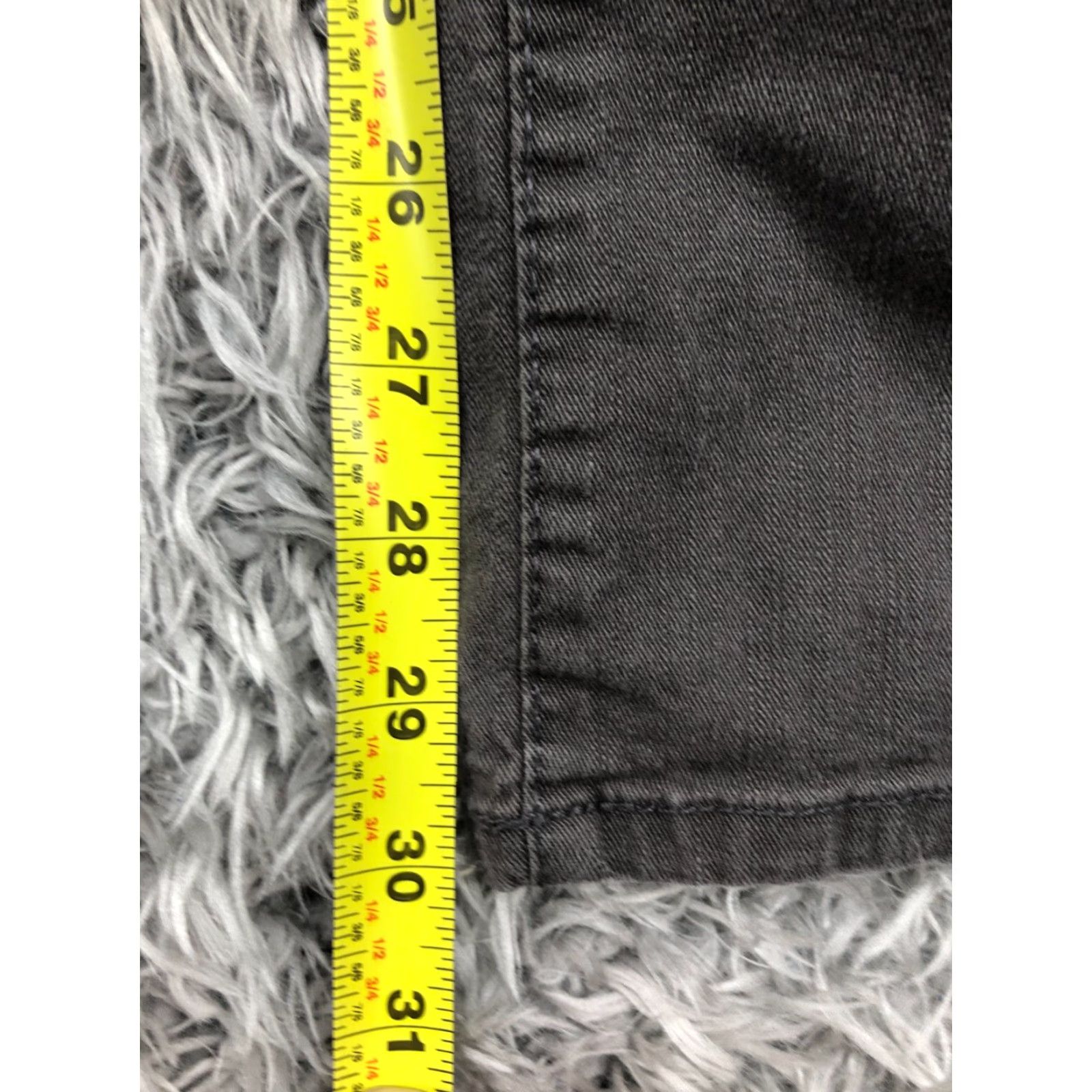 Vintage Bandolino Jeans Size 16 Womens Medium Wash Gray Straight 5-Pocket Denim Cotton Belt Loops Regular Inseam 31 in Mens? Womens? Size 38" / US 16 / IT 52 - 3 Thumbnail