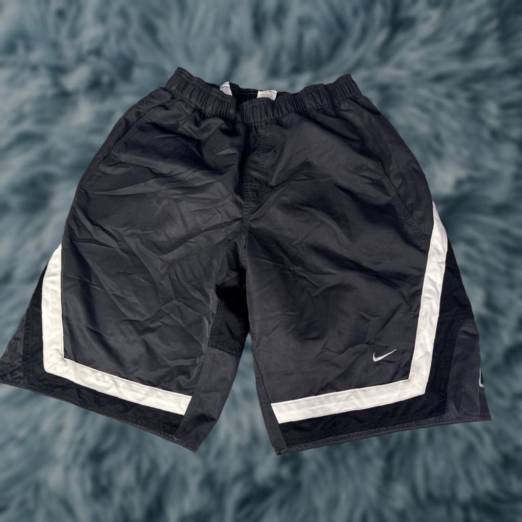 Nike Nike Shorts M Lined Black White Spell Out Gym Basketball Nike Air Y2K Mens M Athletic Activewear Size US 31 - 1 Thumbnail