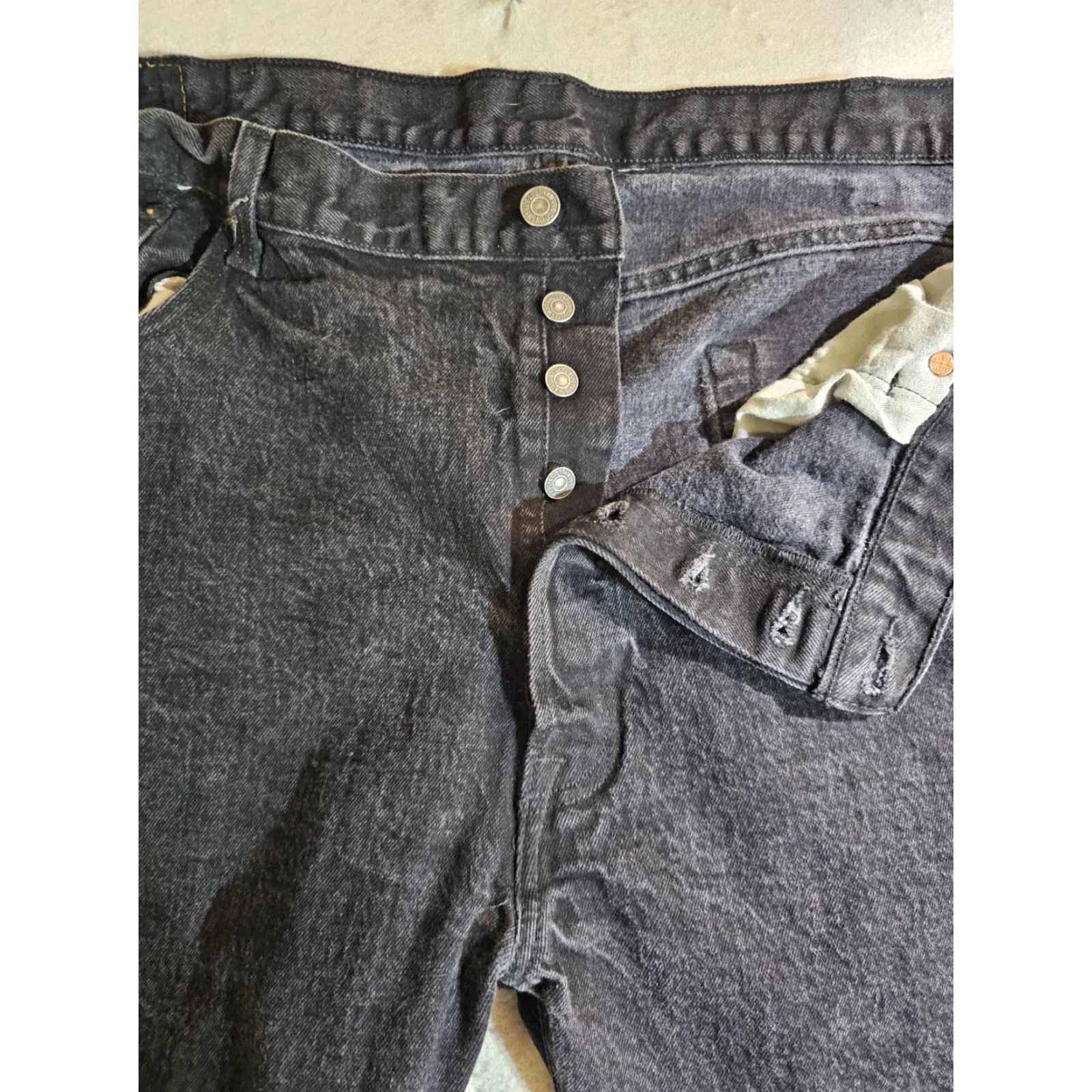 Levi's VINTAGE Levi's 501 XX Jeans Black Cotton Denim Button Fly 44x32 Men's Regular 90s Vintage 501 Series Block Pattern Solid Charcoal Wash Size US 44 / EU 60 - 5 Thumbnail