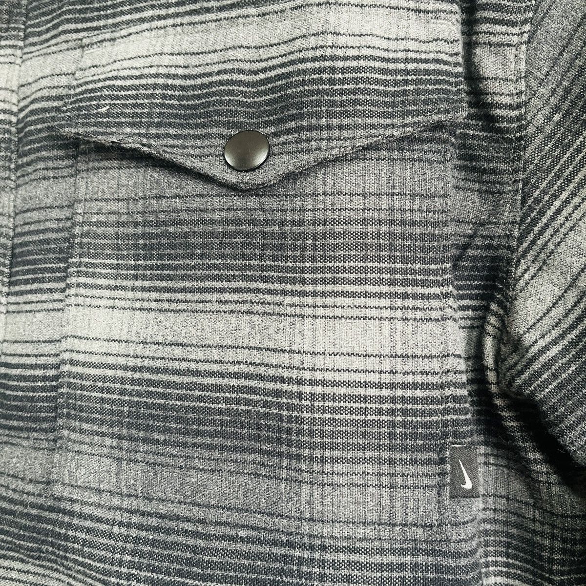 Engineered Garments NIKE Quilted Engineered Garments Buttons Jacket Dual Layer Size US L / EU 52-54 / 3 - 10 Thumbnail
