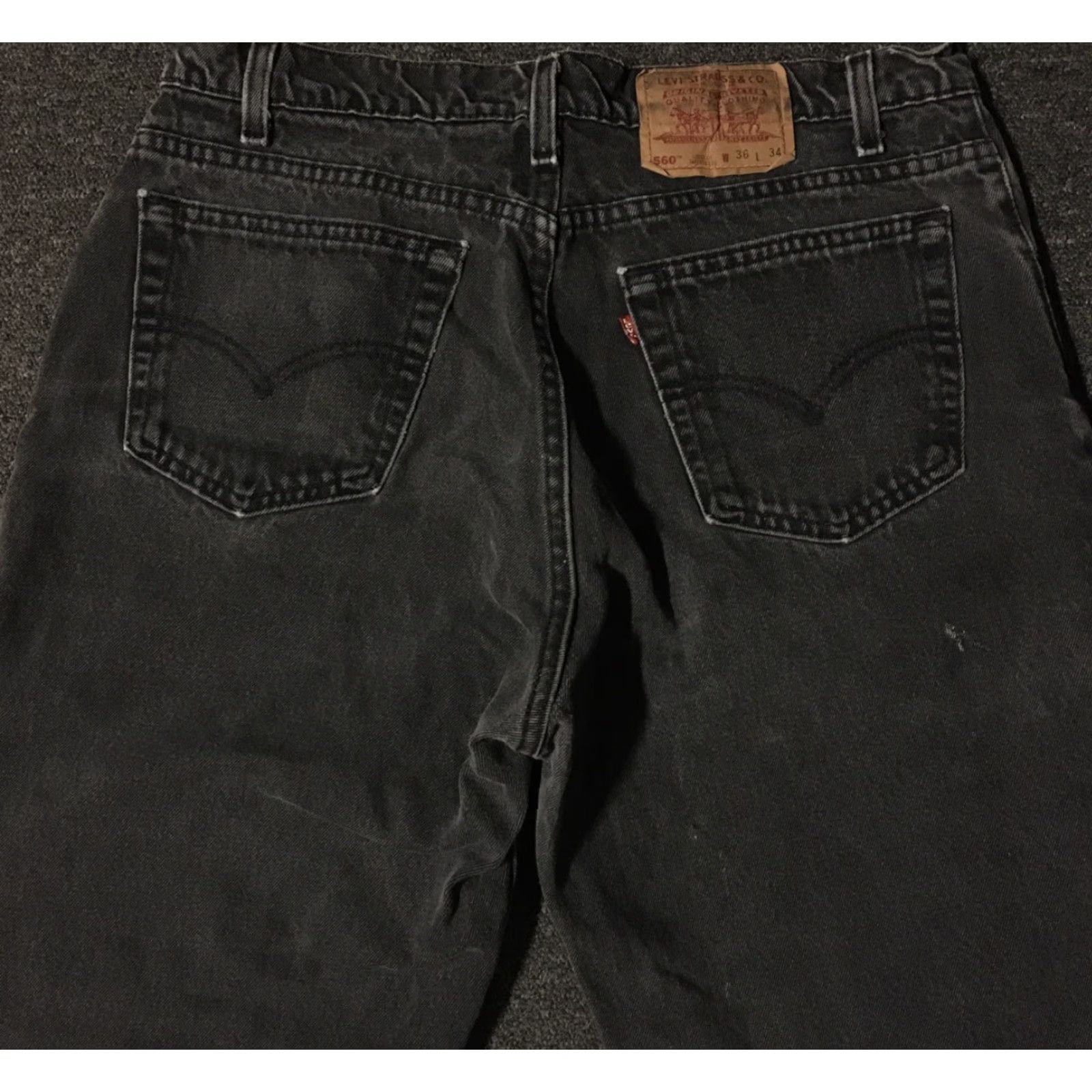 Levi's VINTAGE Levi's 560 Jeans Mens 35 USA 80s 90s Faded Distress Grunge Biker Punk Skate Cowboy Size US 36 / EU 52 - 5 Thumbnail