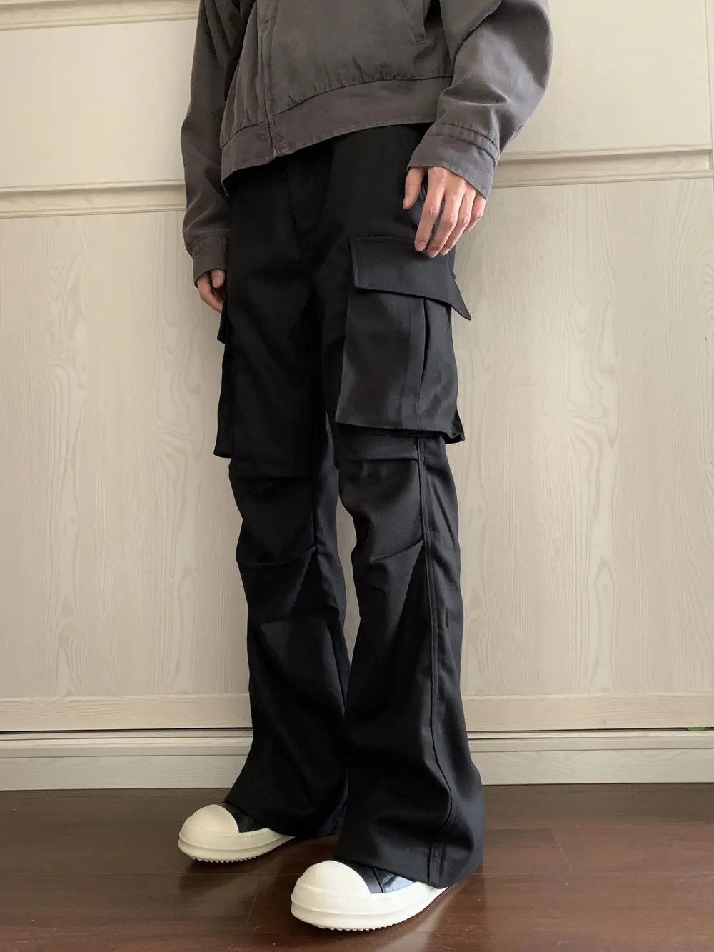 Japanese Brand × Jean Black Stacked Cargo Pants Size US 32 / EU 48 - 3 Thumbnail