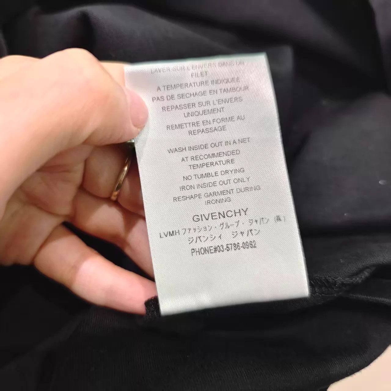 Givenchy Givenchy T-shirt S Near Mint Size US S / EU 44-46 / 1 - 6 Thumbnail