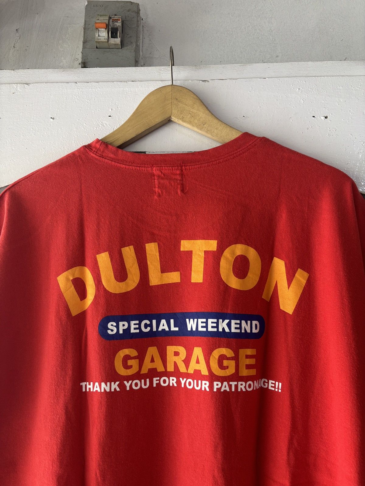 The Real McCoy's Mccoy Dulton Garage Tshirt Size US XL / EU 56 / 4 - 4 Thumbnail