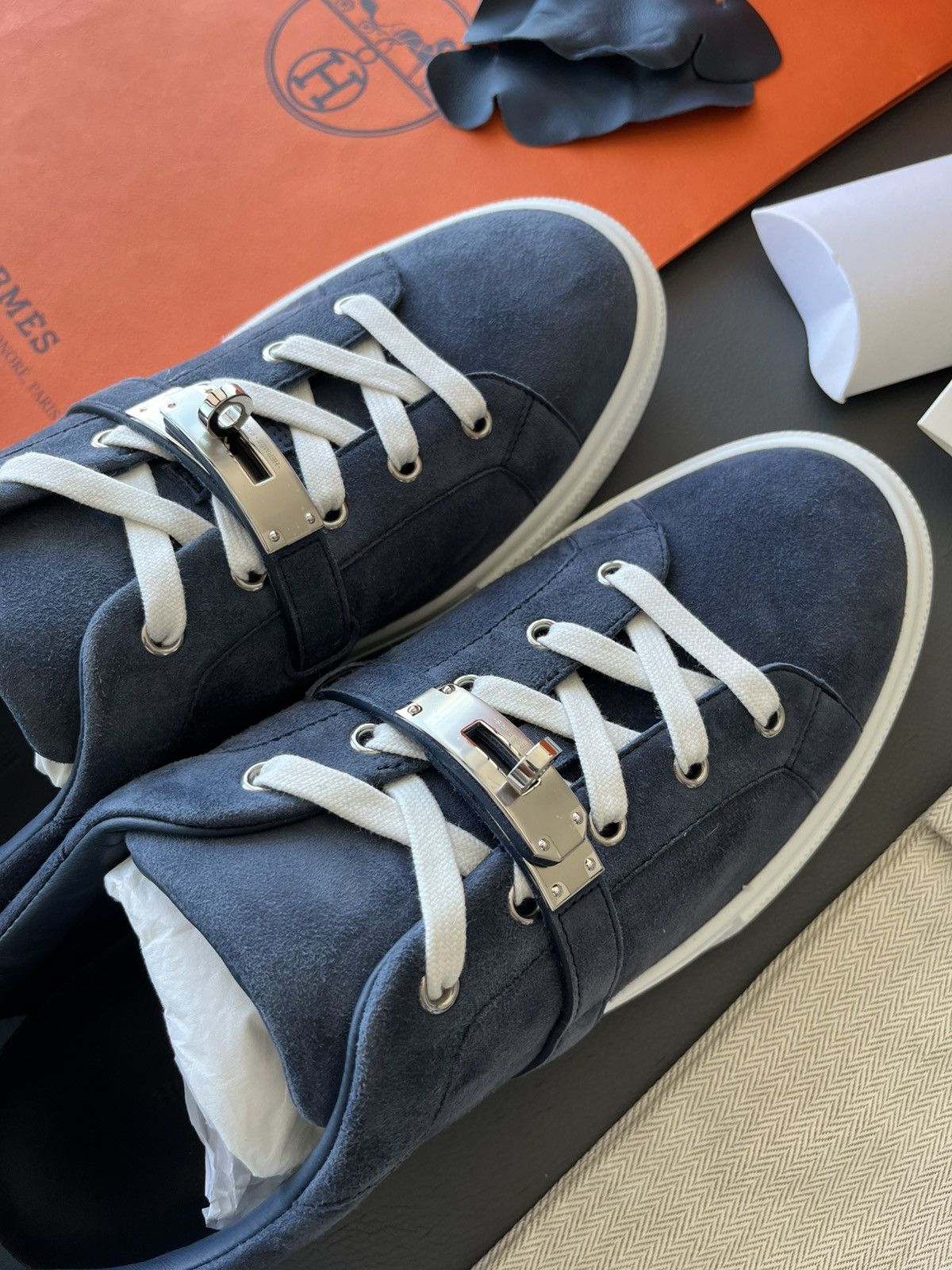 Hermes Hermes Day Sneaker Suede Chevre Velours Blue Celeste Size US 10.5 / EU 43-44 - 12 Thumbnail