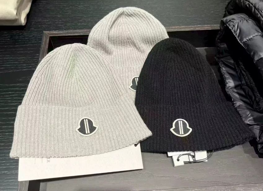 moncler genius knit beanie in black and gray