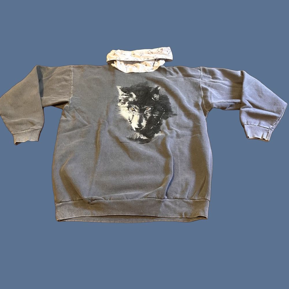 Vintage VINTAGE Harlequin Wolf Sweatshirt Men XL Gray Size US XL / EU 56 / 4 - 1 Thumbnail