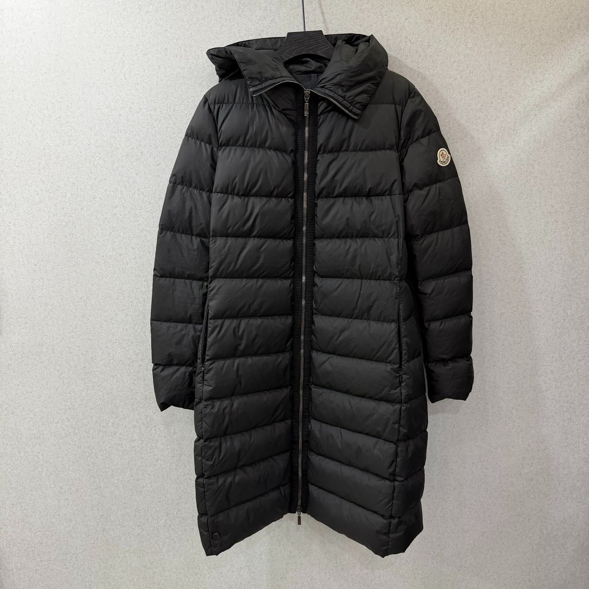 Moncler Moncler Down Long Black Down Jacket XS Women Size XS / US 0-2 / IT 36-38 - 1 Thumbnail
