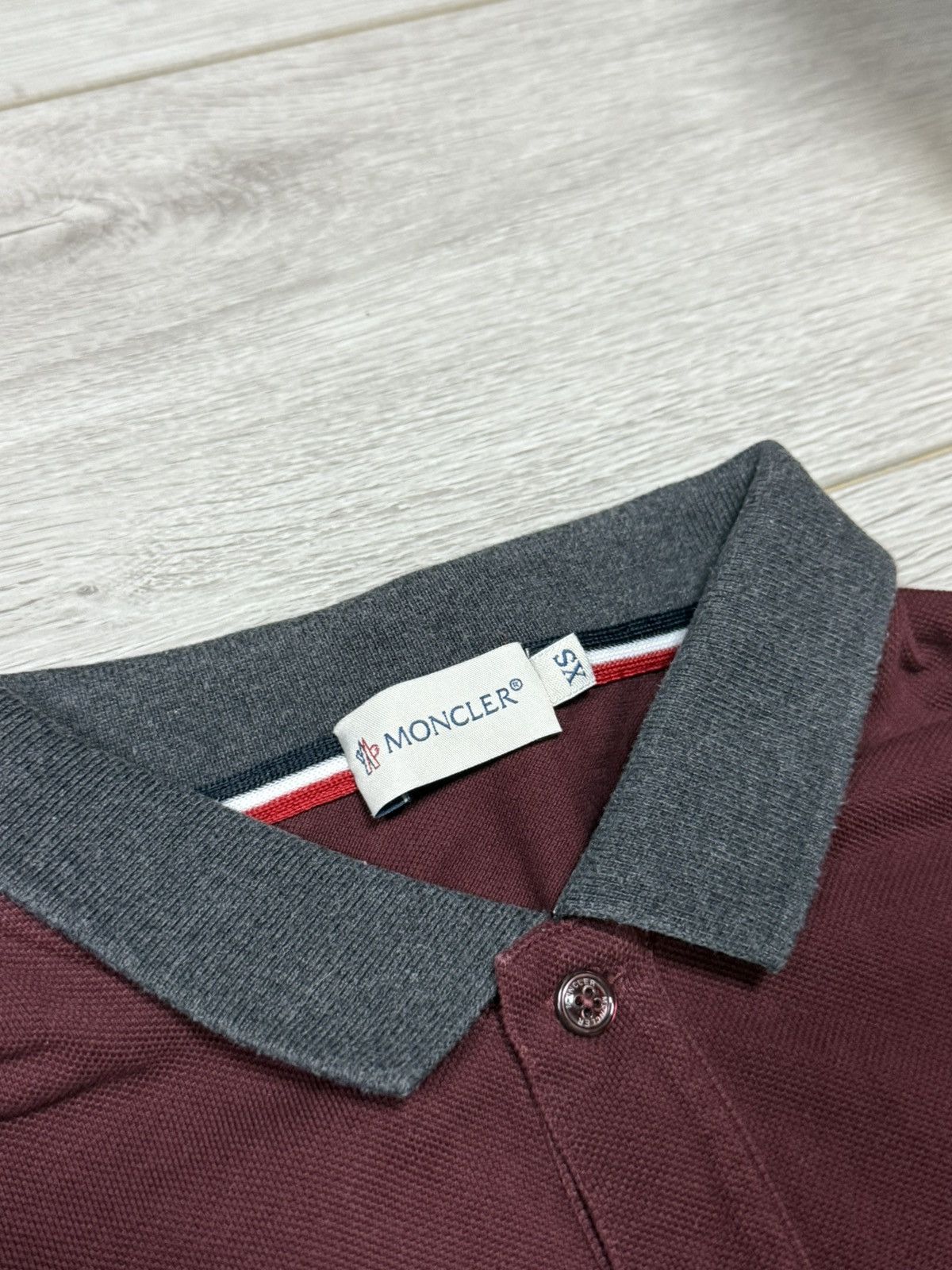 Moncler Moncler vintage small logo Maglia Lunga polo longsleeve Size US XS / EU 42 / 0 - 5 Thumbnail