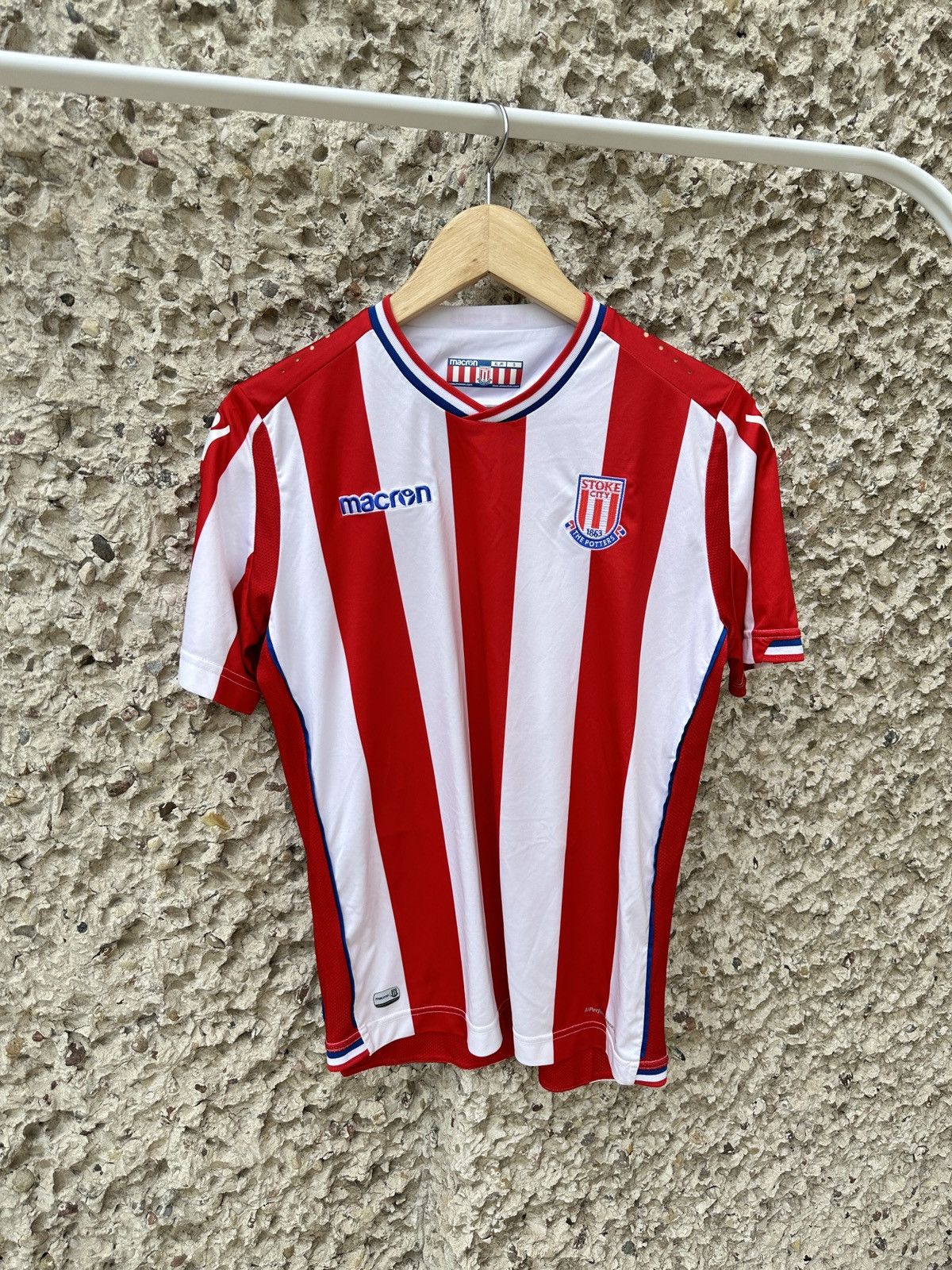 Macron Macron stoke city 2016 2017 first kit jersey football tee Size US S / EU 44-46 / 1 - 1 Thumbnail
