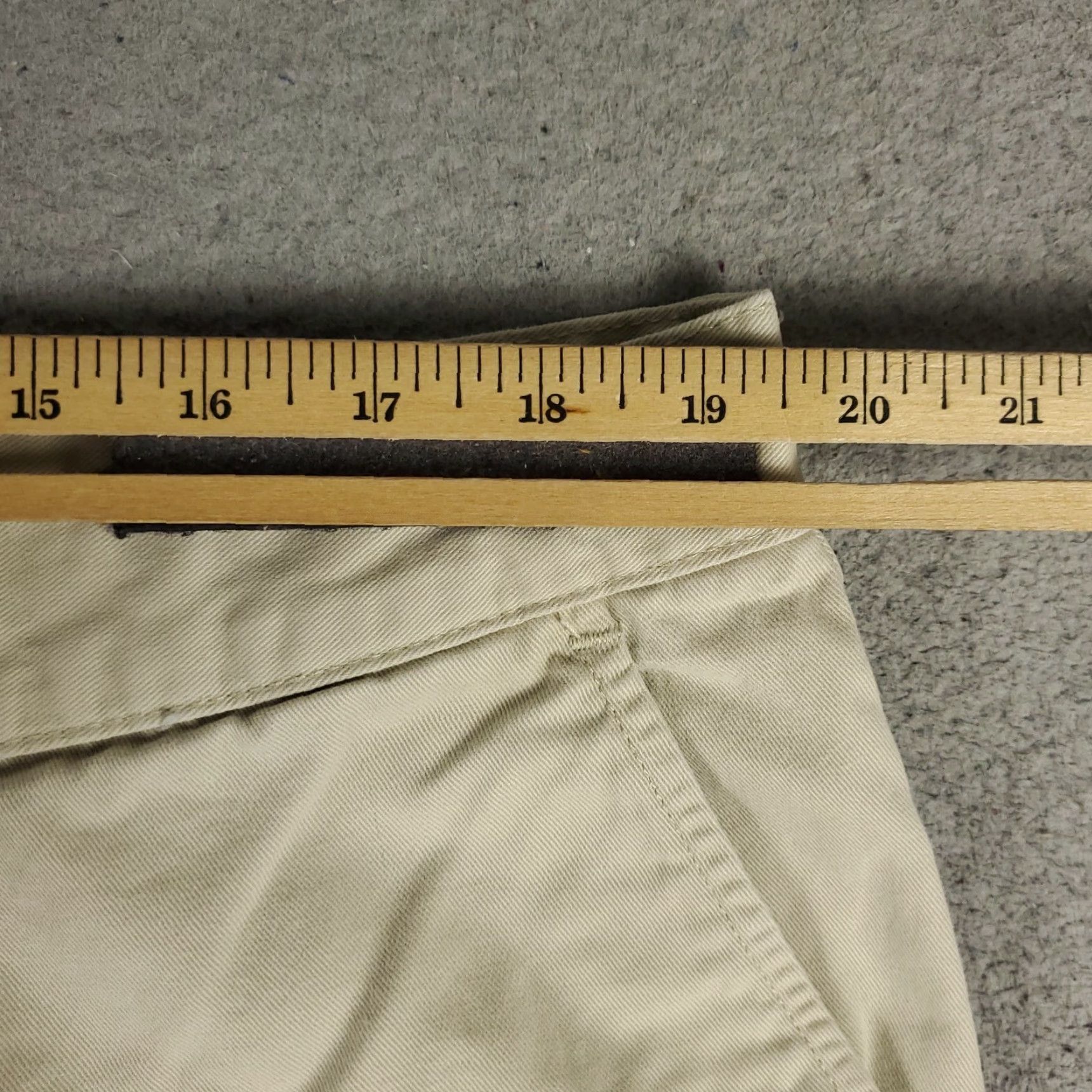 Ralph Lauren VINTAGE Ralph Lauren Men's Shorts Size 40 Beige Chino Flat Front Cotton Casual Size US 40 / EU 56 - 5 Thumbnail