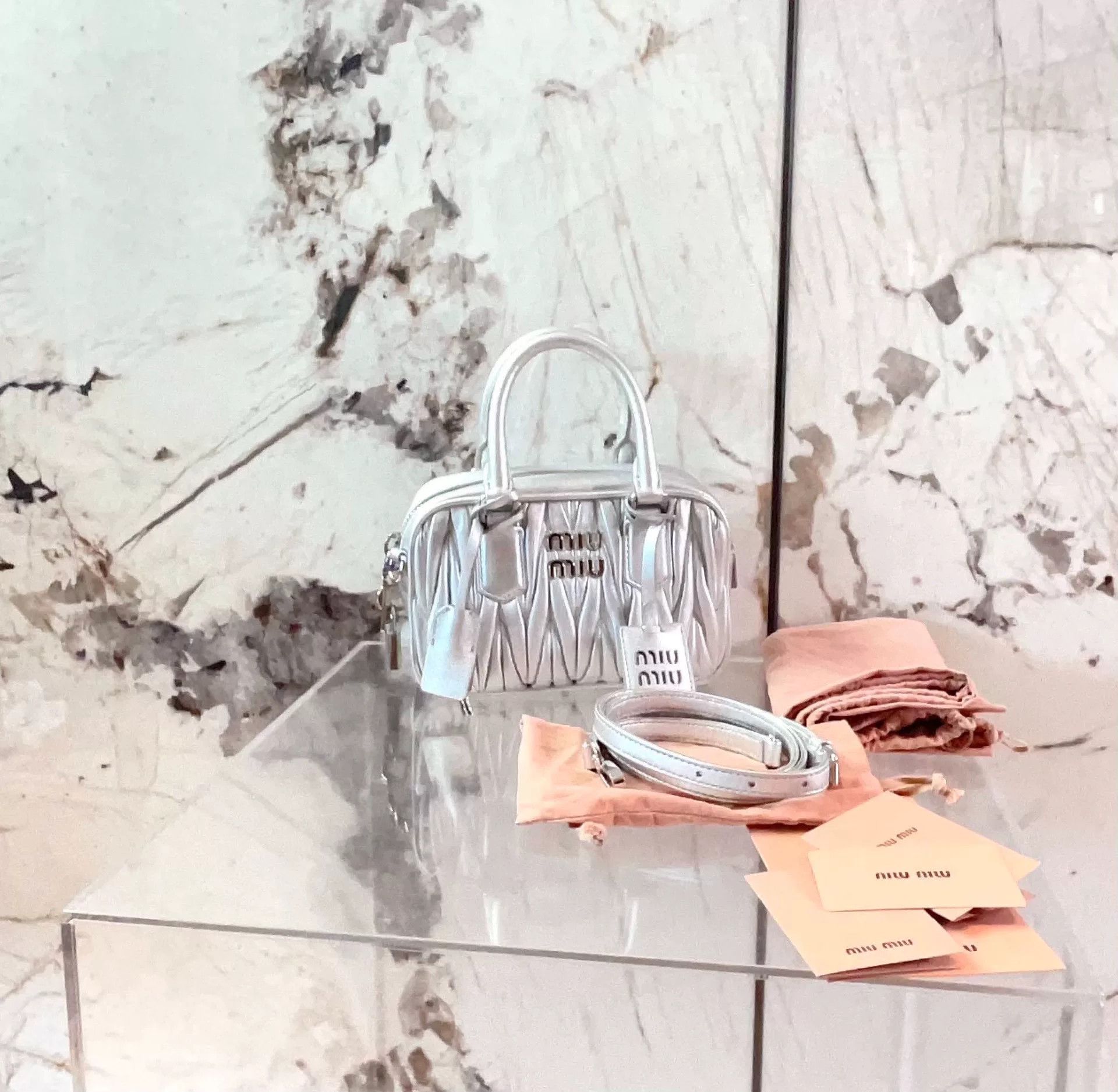 Miu Miu Pre-loved Bag Very good condition Size ONE SIZE - 1 Thumbnail