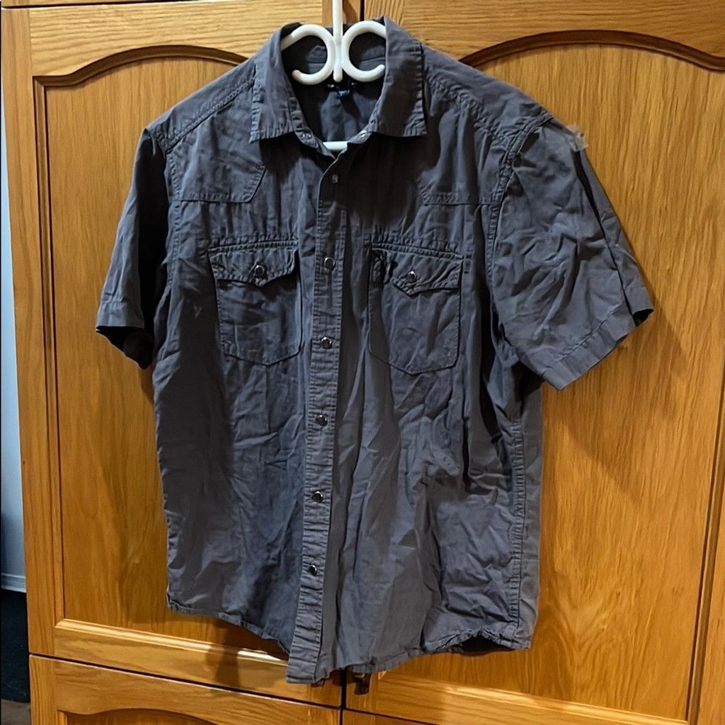 Gap Gray GAP Men's Short Sleeve Tees Shirt Size US L / EU 52-54 / 3 - 1 Thumbnail