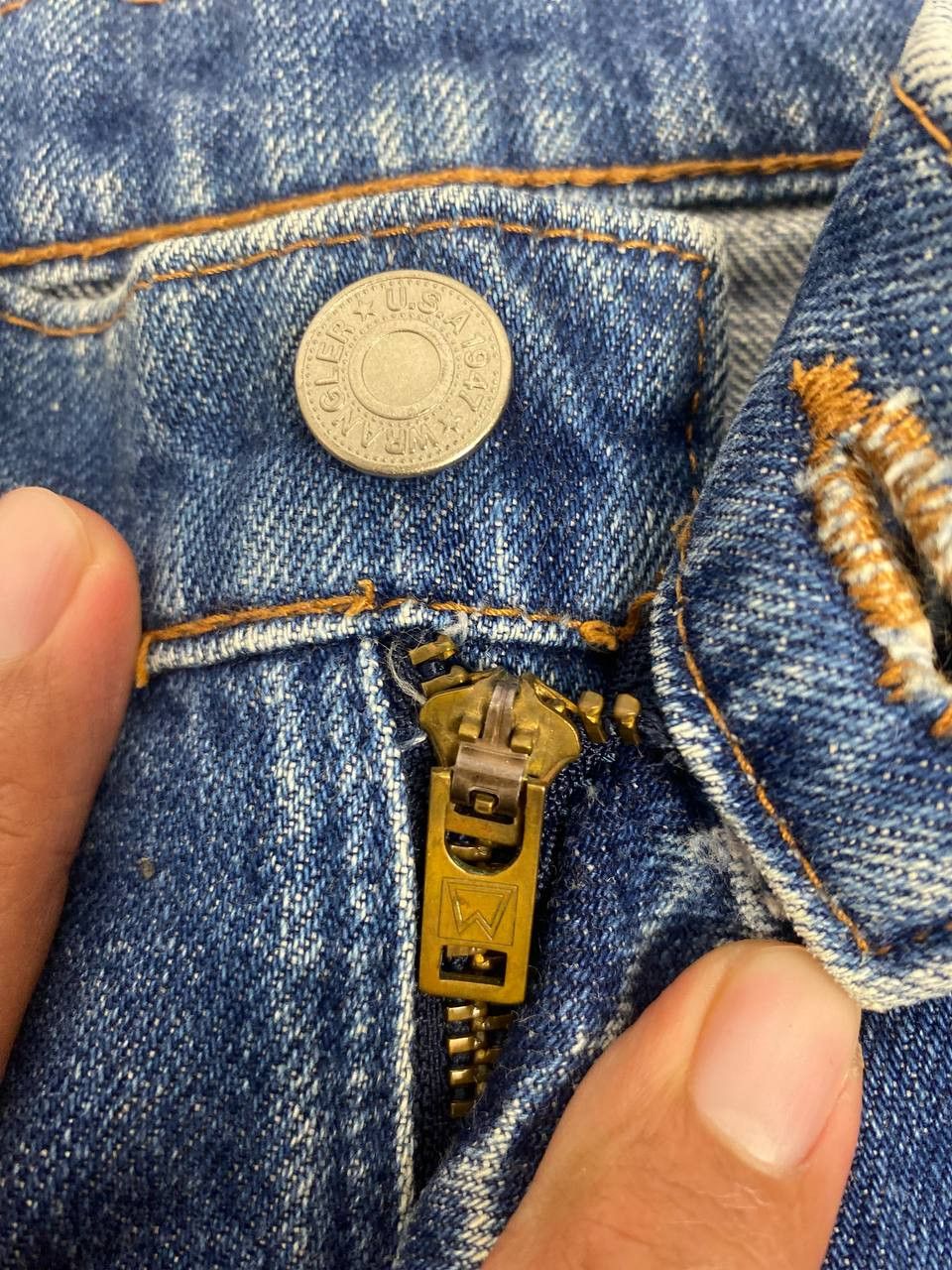 Wrangler vintage wrangler slightly distressed denim nice design Size US 28 / EU 44 - 11 Thumbnail