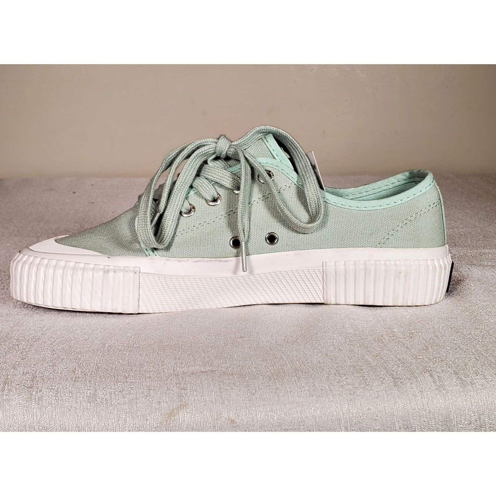 Olive Guffy The Spicewood Sneakers Shoes Low Top Canvas Lace Up Olive Green Women US 9.5 New Size L / US 10 / IT 46 - 3 Thumbnail