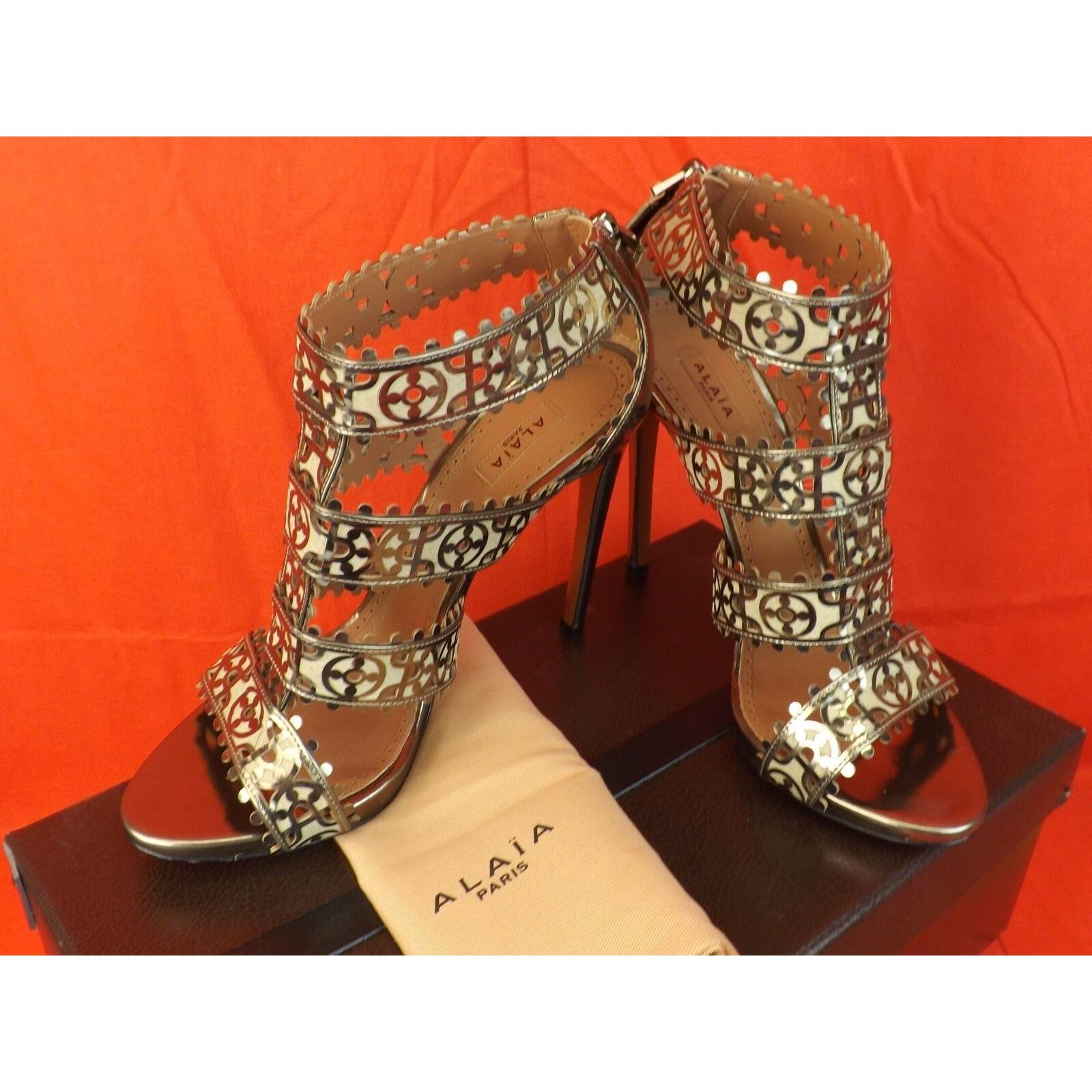 Alaia SILVER LASER CUT PATENT LEATHER PLATFORM SANDALS PUMPS 41 Size US 10 / IT 40 - 2 Thumbnail
