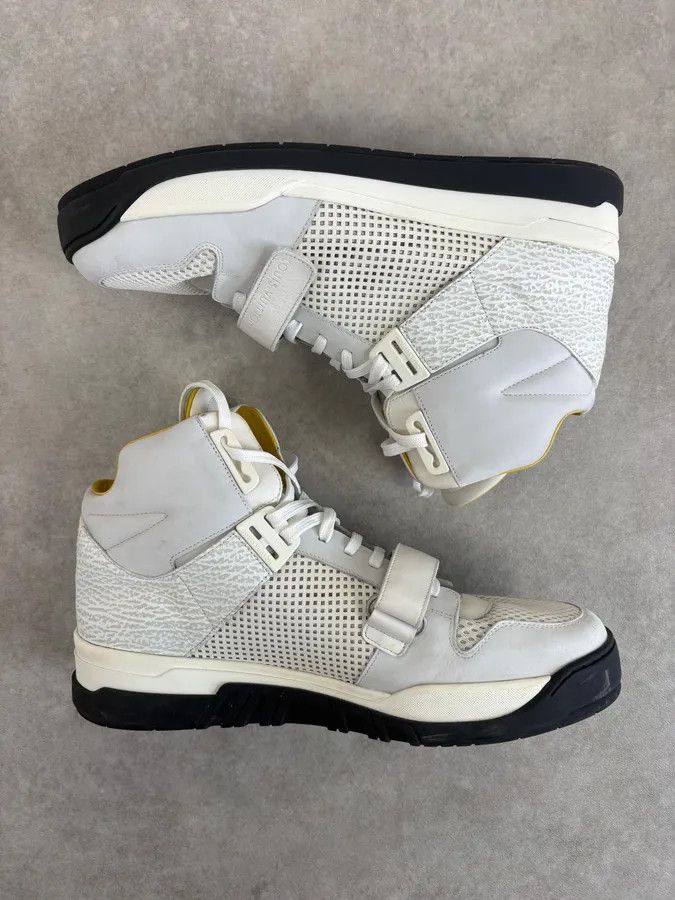 Louis Vuitton Louis Vuitton White Trail Blazer Leather Mesh High Sneakers Size US 12 / EU 45 - 4 Thumbnail