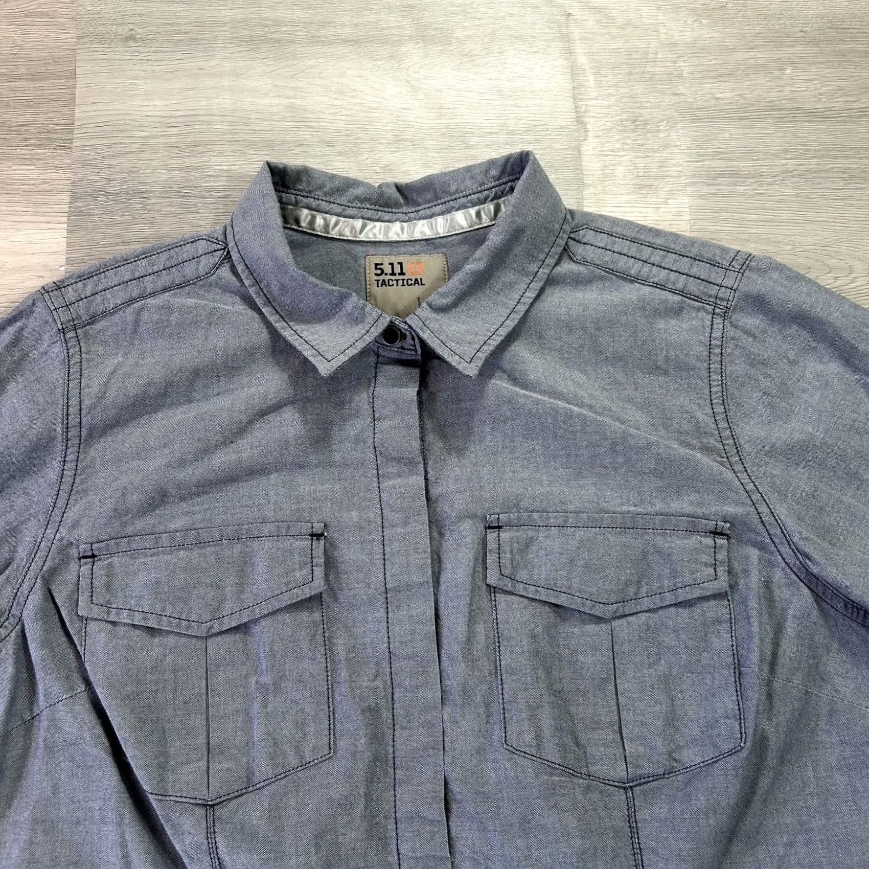 Vintage 5.11 Tactical Athena Shirt Womens Large Gray Snap Button Up Workwear 62386 Size L / US 10 / IT 46 - 3 Thumbnail