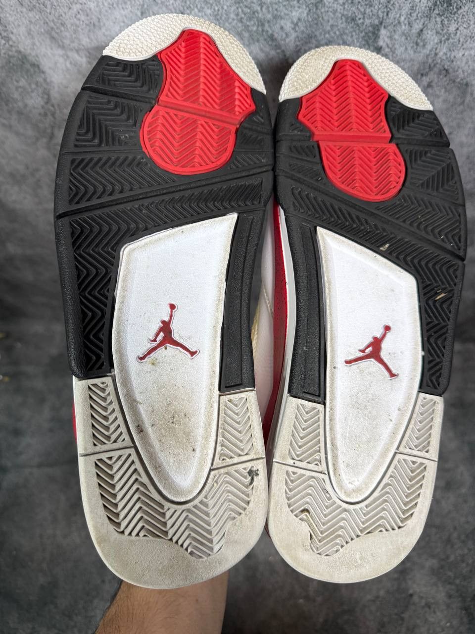 Jordan Brand Size 11 | Jordan 4 Red Cement No Box | Pre-Owned Size US 11 / EU 44 - 4 Thumbnail