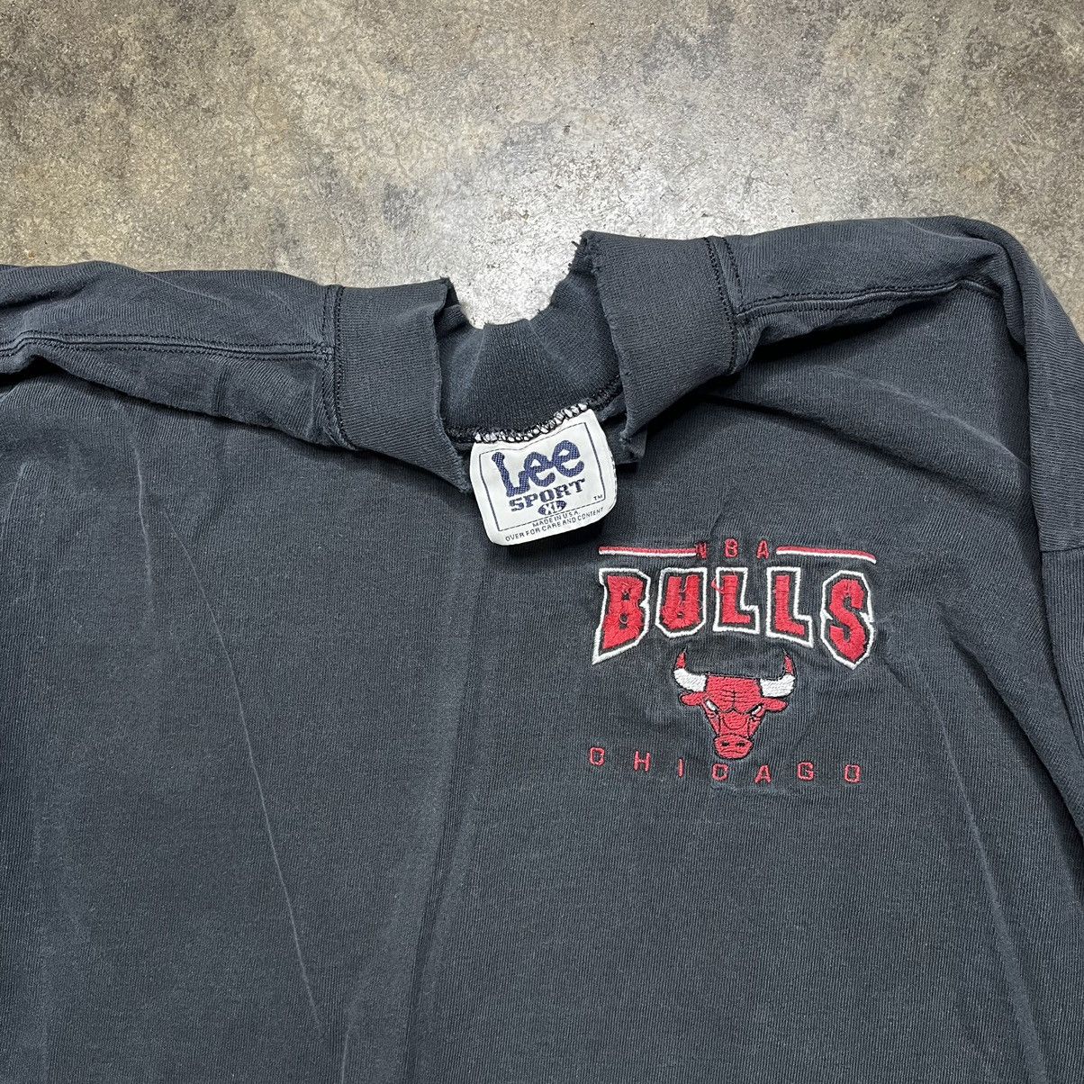 Vintage vintage chicago bulls distressed black longsleeve tshirt Size US XL / EU 56 / 4 - 3 Thumbnail
