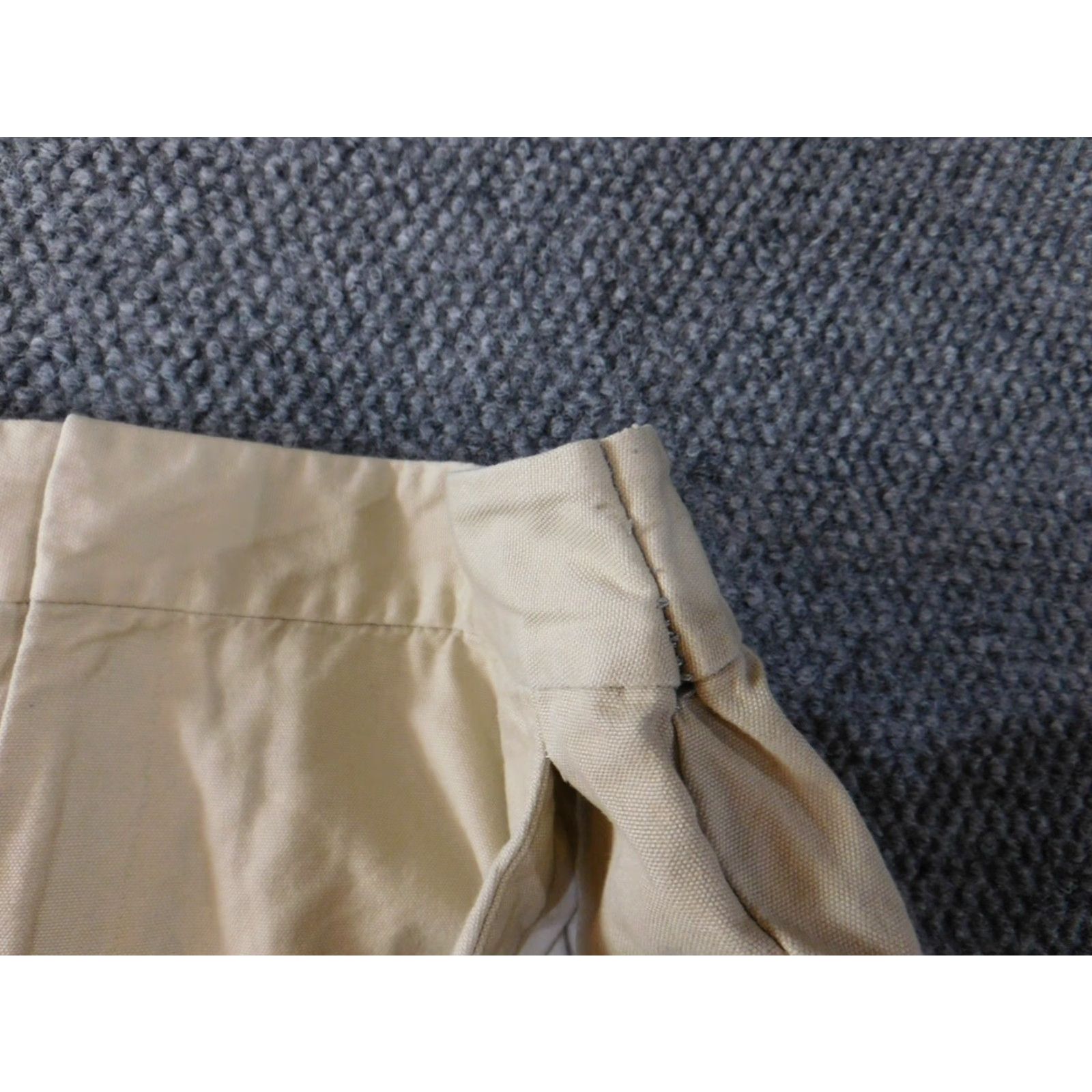 Ralph Lauren Lauren Ralph Lauren Bermuda Shorts Womens 8 Beige Classic Chino Flat Front Zip 100% Cotton Regular Rise Mid Knit Pant Walking Casual Boys? No. (Oops) Size 30" / US 8 / IT 44 - 4 Thumbnail