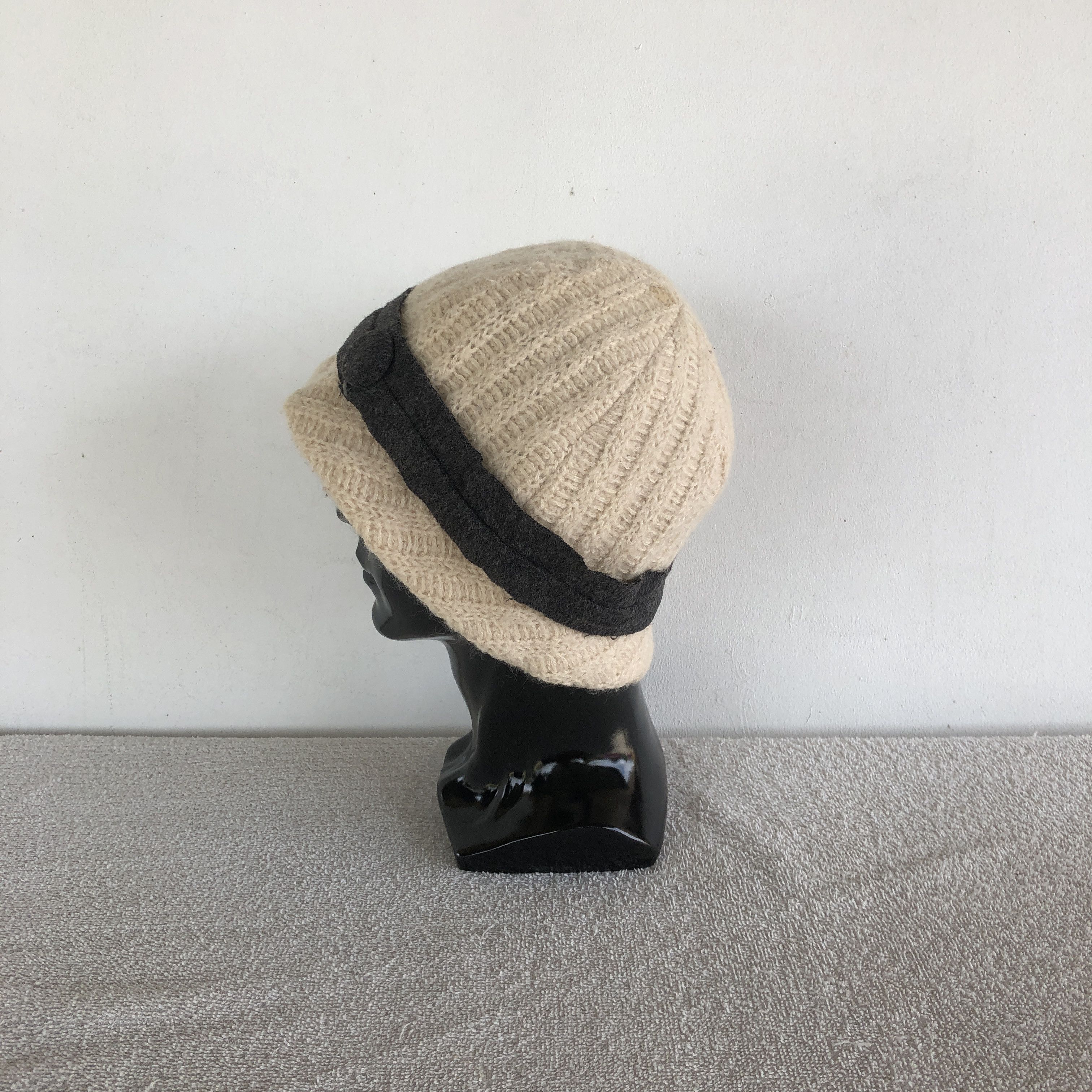 Vintage Vintage 90s Gi n Gi Beanie Italia Cable Knit Snow Caps Hats Size ONE SIZE - 4 Thumbnail