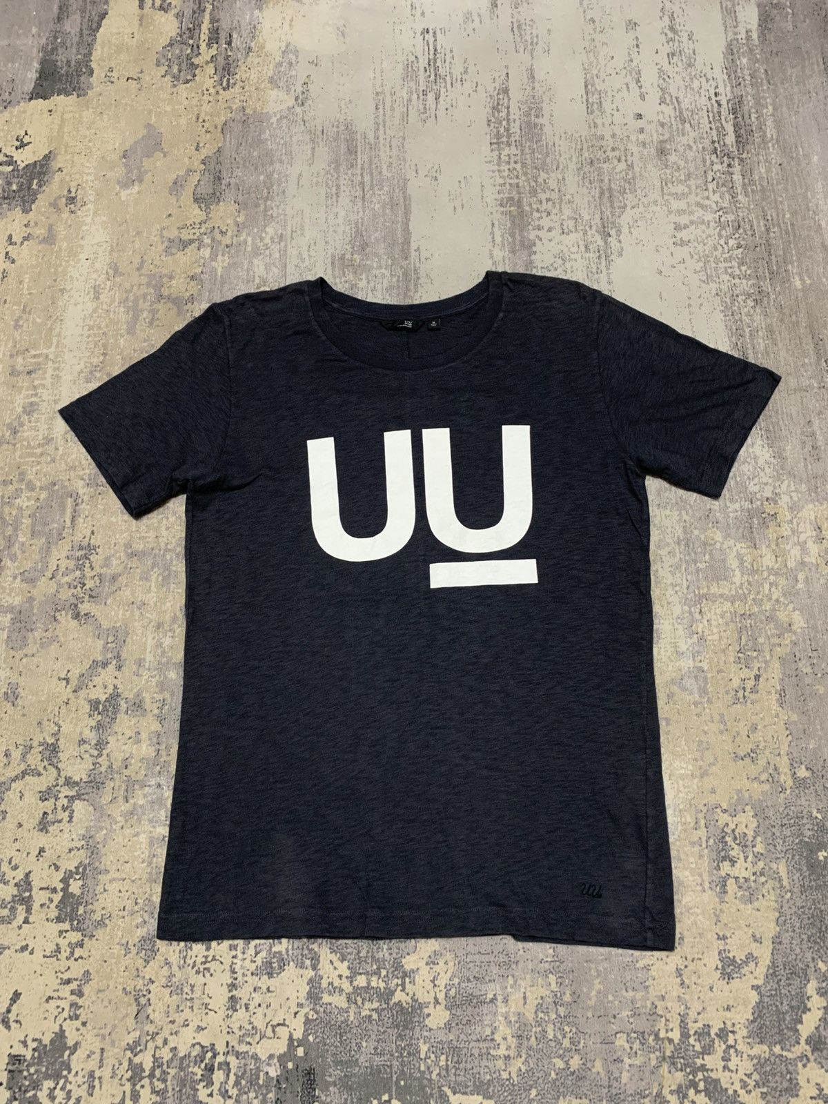 Undercover × Uniqlo UNIQLO x UNDERCOVER UU Big Logo T-Shirt Jun Takahashi Size US M / EU 48-50 / 2 - 1 Thumbnail