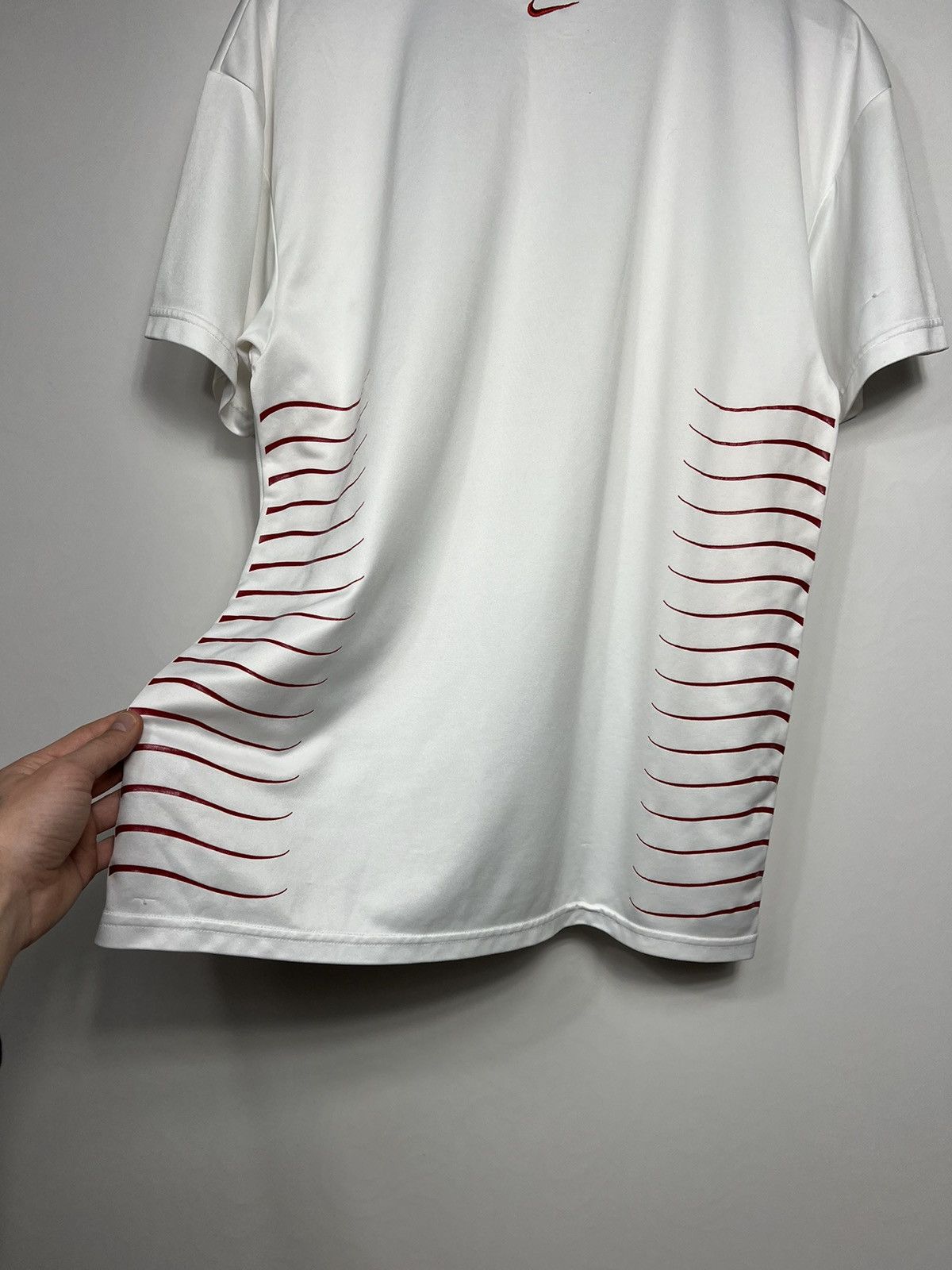 Nike Rare🔥 Vintage Nike TN Central Logo T-shirt Jersey Size US L / EU 52-54 / 3 - 19 Thumbnail