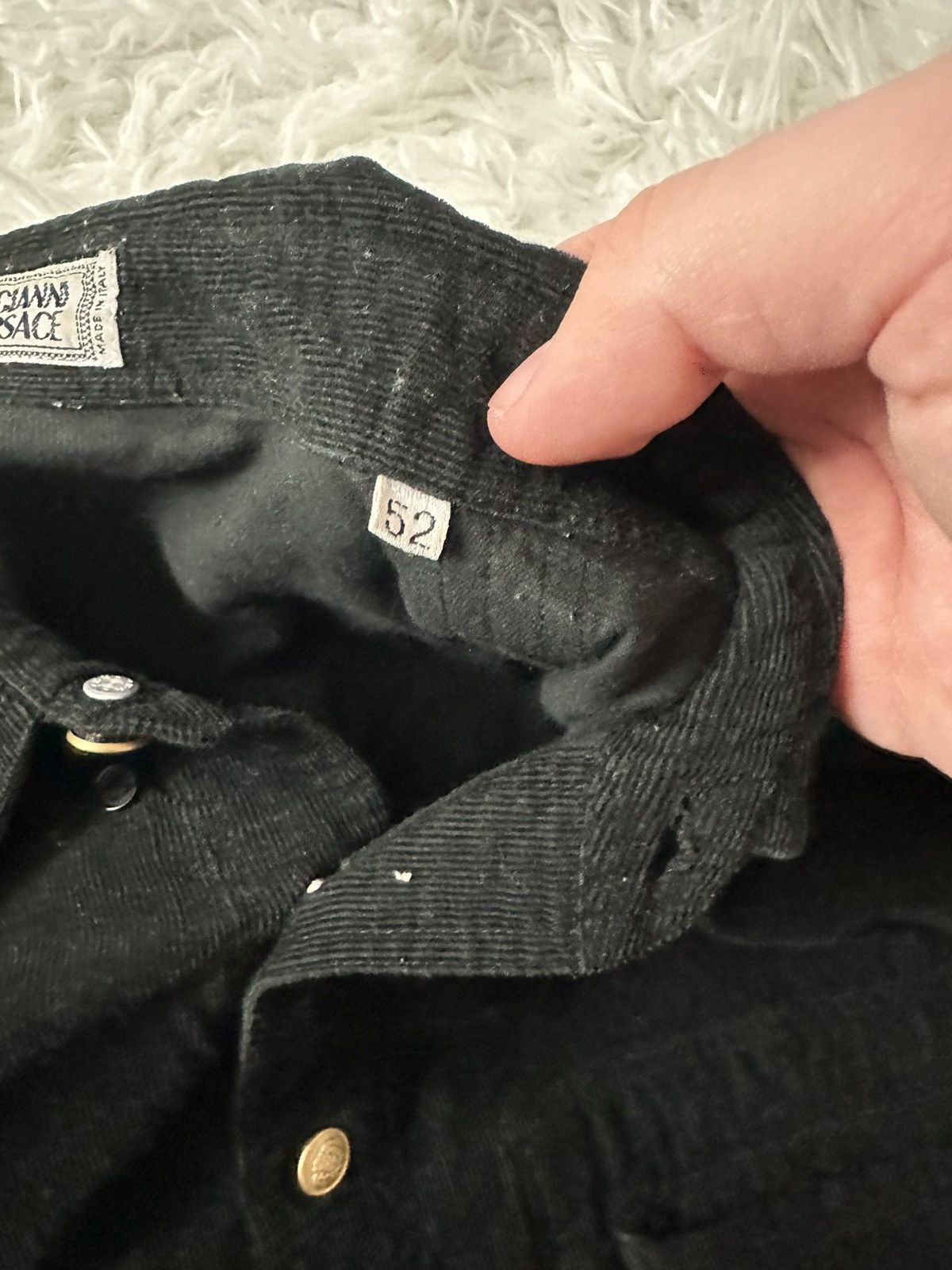 Versace ARCHIVAL Gianni Versace 90s Vintage Black Corduroy Overshirt Size US XL / EU 56 / 4 - 6 Thumbnail