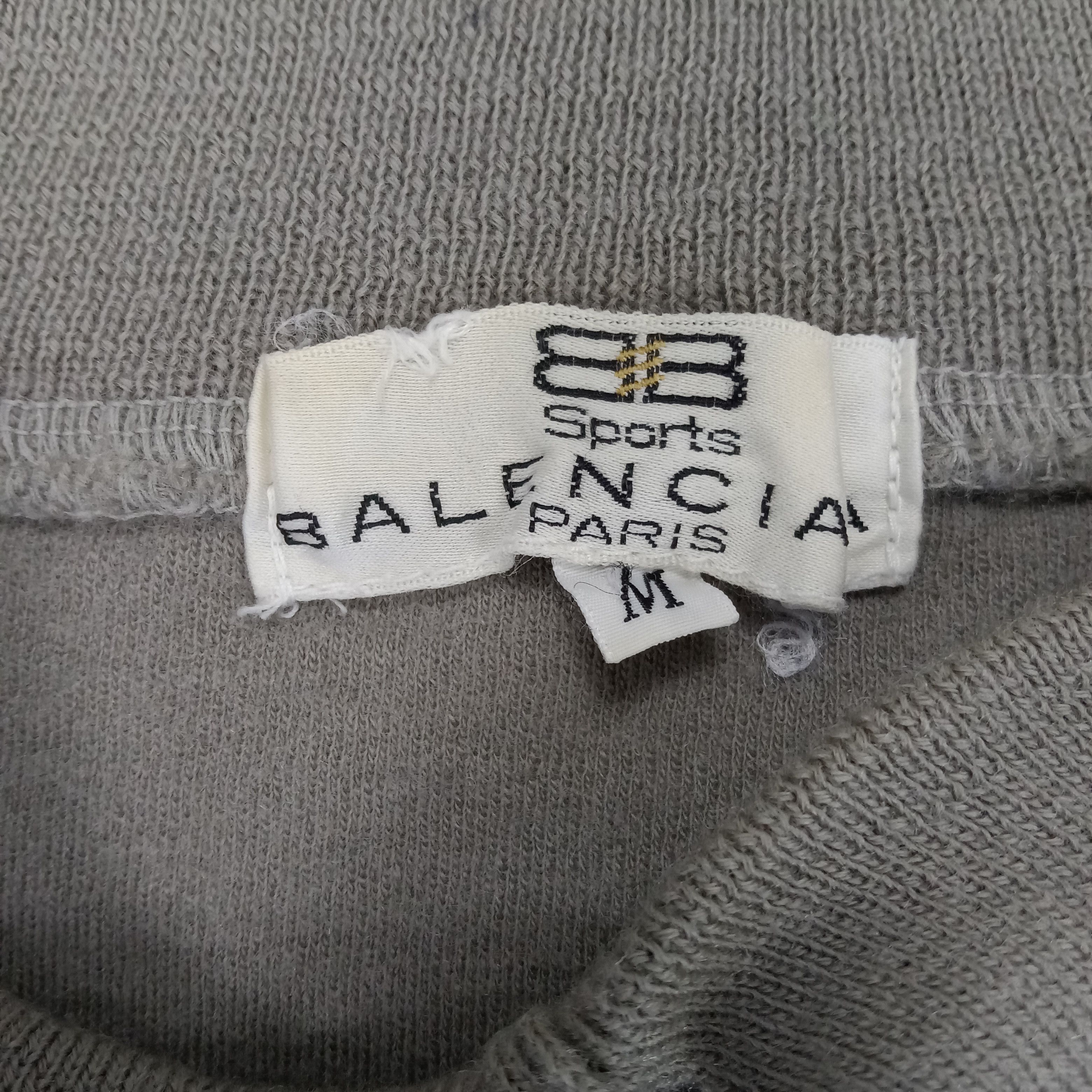 Balenciaga Balenciaga Sport Luxury Brand Long Sleeve Tshirt Size US L / EU 52-54 / 3 - 3 Thumbnail