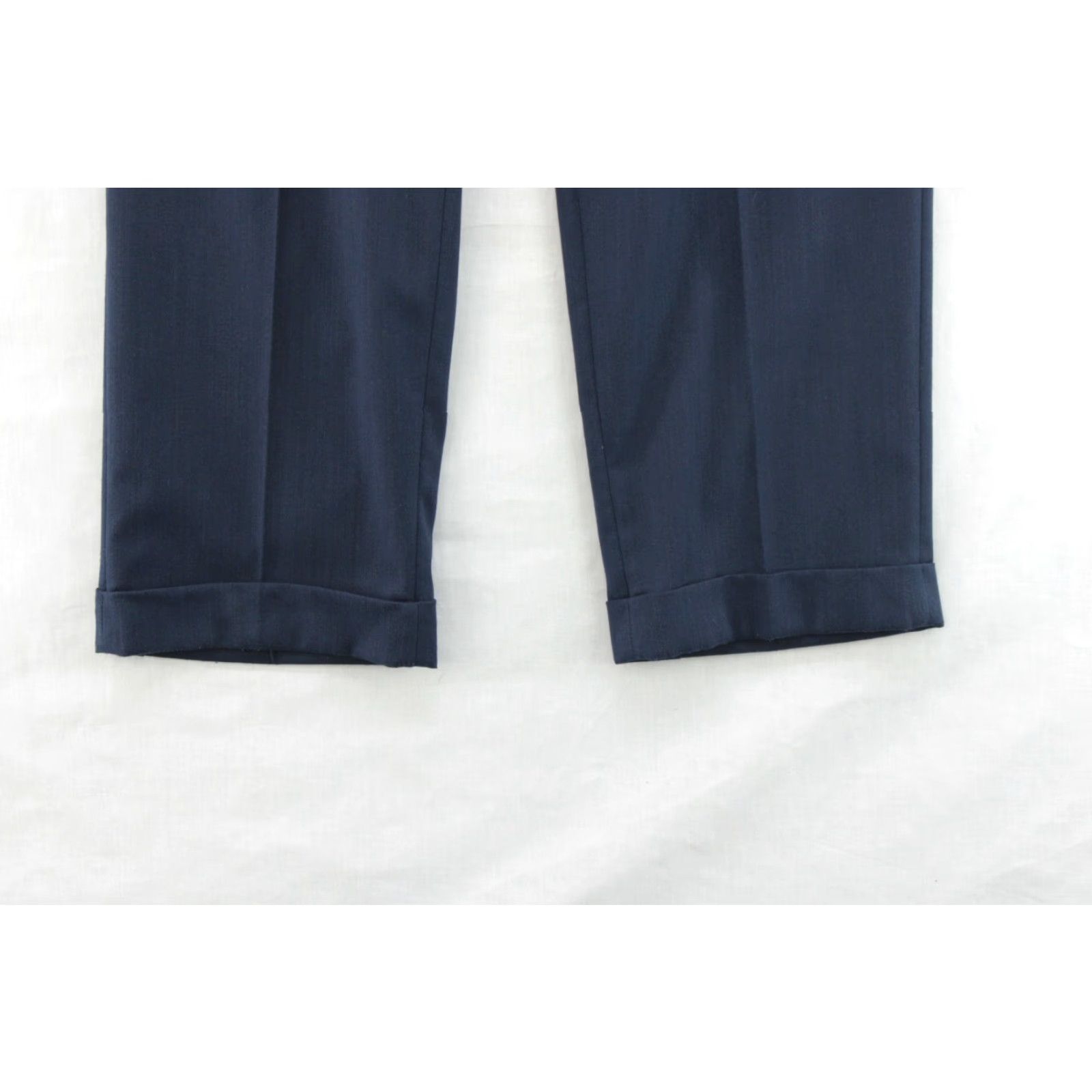 Polo Ralph Lauren Polo Ralph Lauren Dress Pants Men’s 36x30 Navy Blue Pleated Casual Friday Office Dress Pants Men 36 Navy Blue Polo Ralph Lauren Regular Straight Size US M / EU 48-50 / 2 - 3 Thumbnail