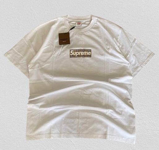 Burberry × Hype × Supreme Supreme Burberry Box Logo Tee Size L 
