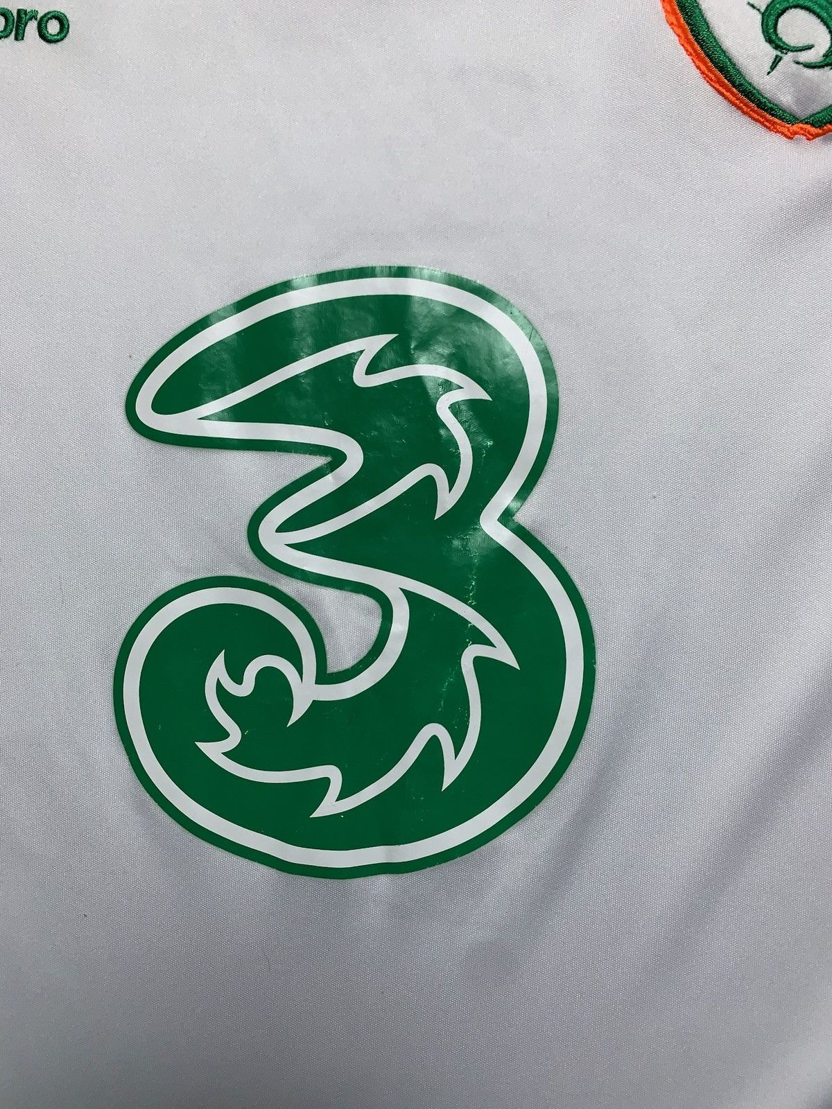 Umbro × Vintage Vintage Umbro Ireland soccer jersey size S logo Size US S / EU 44-46 / 1 - 3 Thumbnail