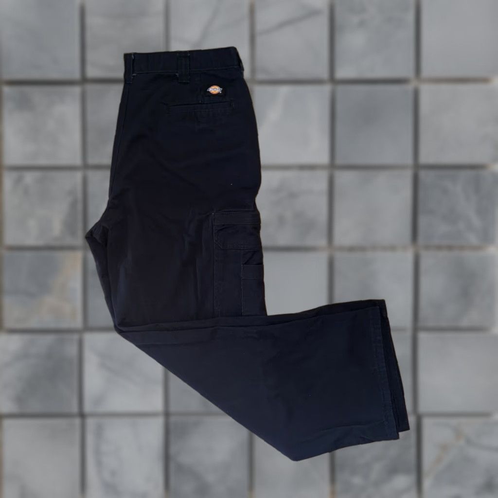 Dickies Dickies Chino Cargo Pants Black 34x32 Workwear Mens Pants Color Black 34 32 Inseam Wrinkle Resistant Pockets Size US 34 / EU 50 - 1 Thumbnail