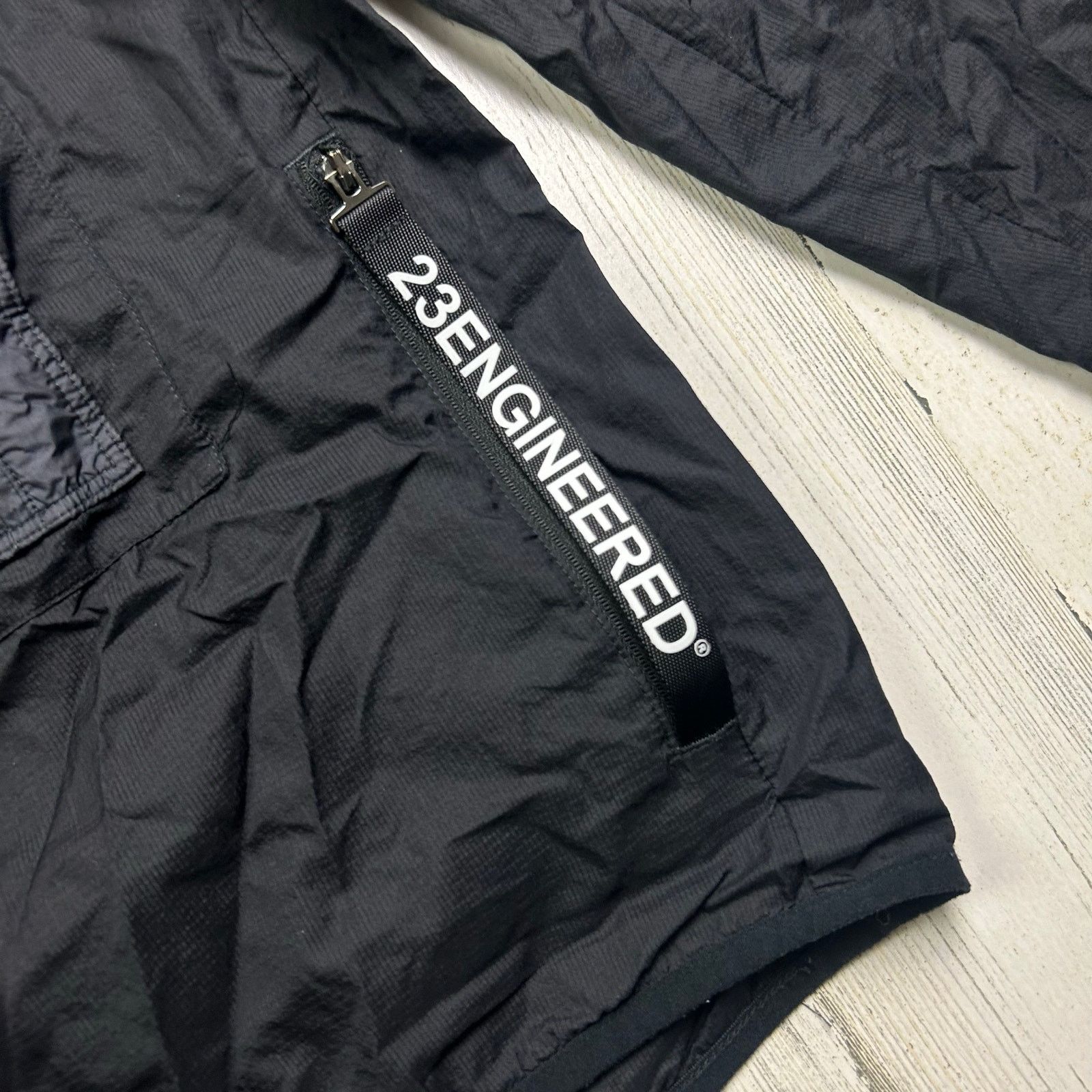 Jordan Brand × Nike Jordan AJ23 Engineered Lightweight Windbreaker Jacket Size US M / EU 48-50 / 2 - 2 Thumbnail