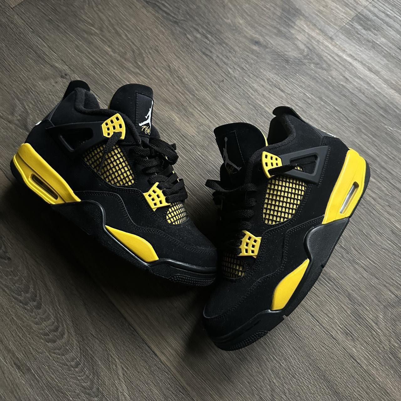 Jordan Brand Jordan 4 Thunders Size US 8.5 / EU 41-42 - 1 Thumbnail