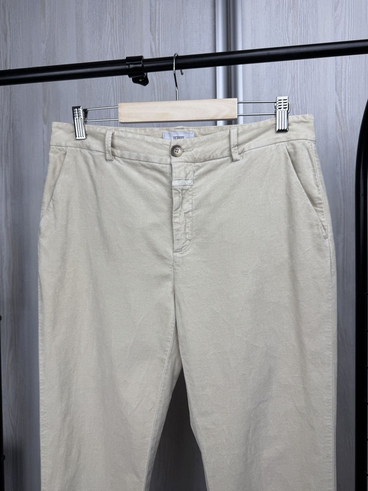 CLOSED Closed Stewart beige cropped chino pants Size 29" - 4 Thumbnail
