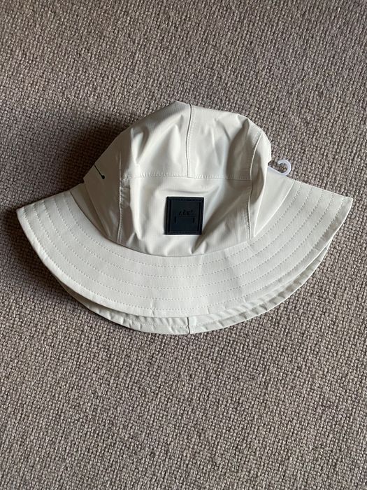 A Cold Wall A Cold Wall 3L Tech Bucket Hat | Grailed