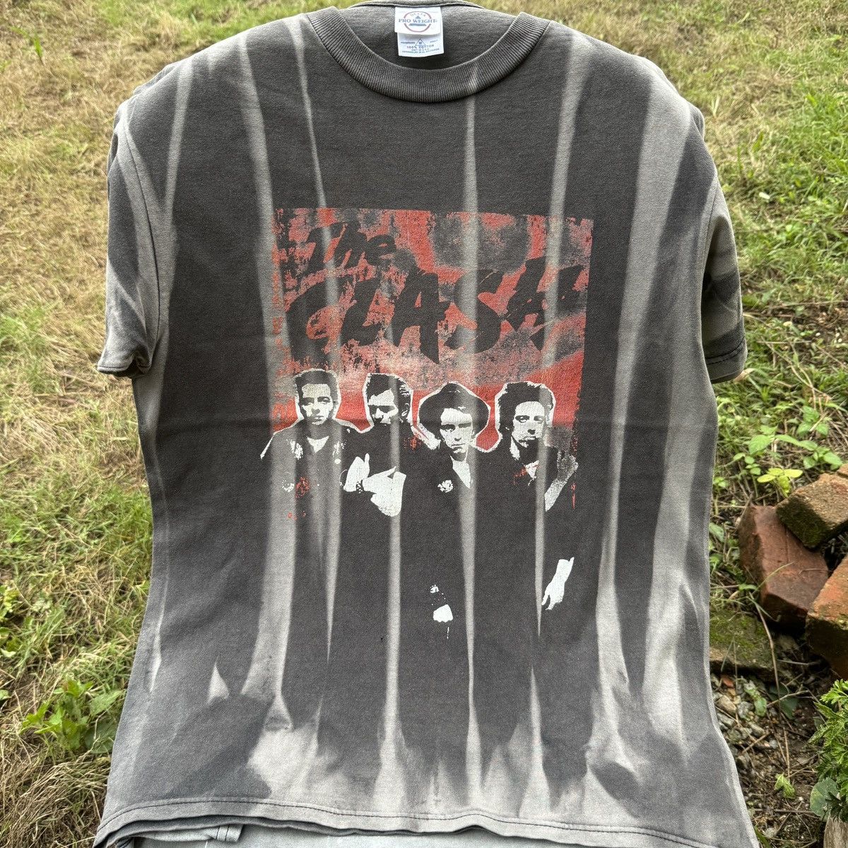Band Tees × Vintage The Clash Vintage Y2K Nice Faded Tee Size US M / EU 48-50 / 2 - 10 Thumbnail