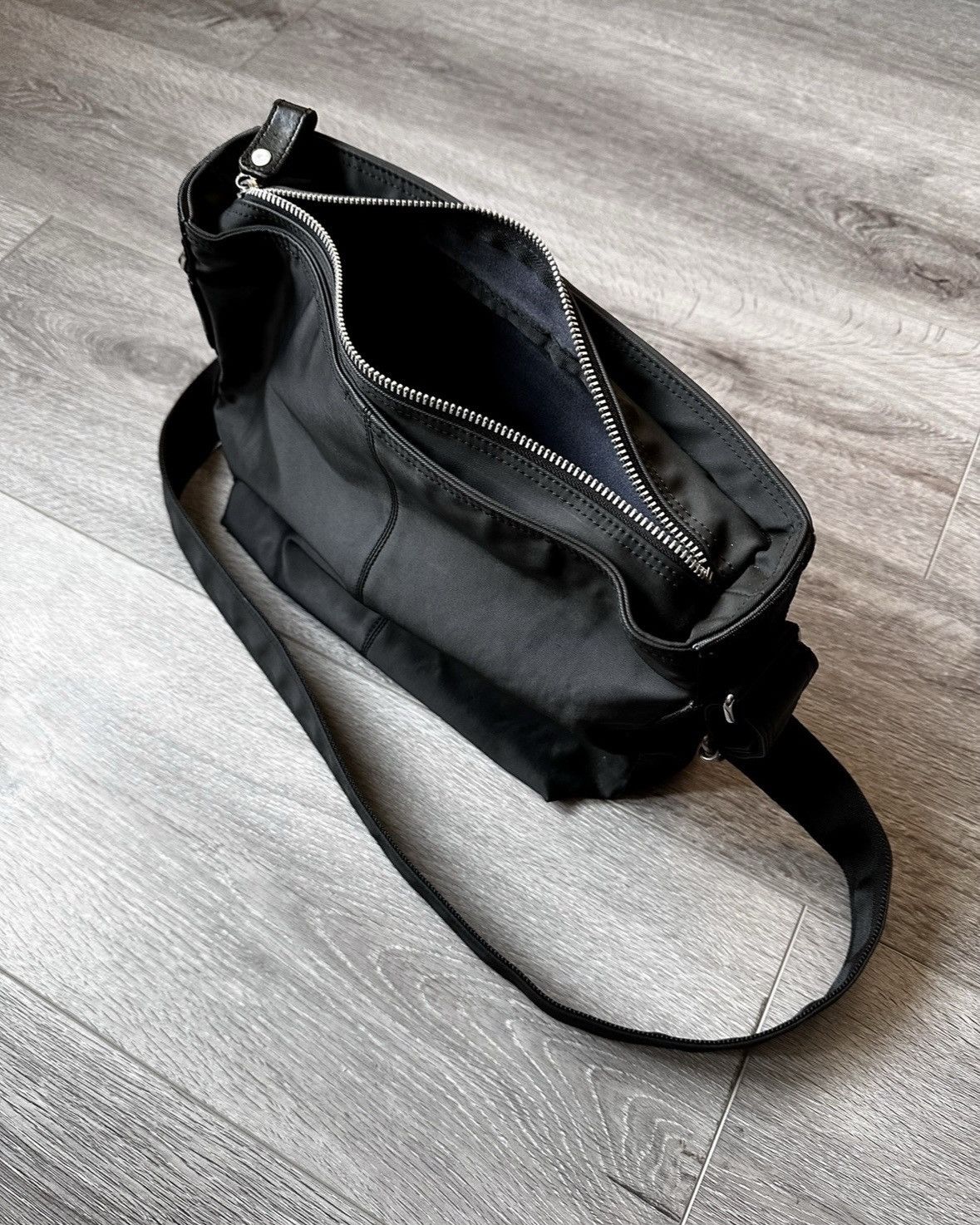 Yohji Yamamoto Yohji Yamamoto Ysaccs Nylon / Leather Crossbody Bag Size ONE SIZE - 2 Thumbnail