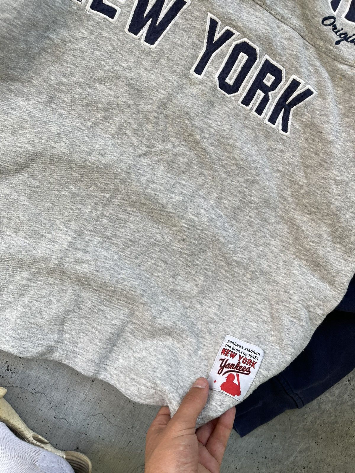 Majestic Vintage Y2k New York Yankees Zip up Hoodie Size US XL / EU 56 / 4 - 6 Thumbnail