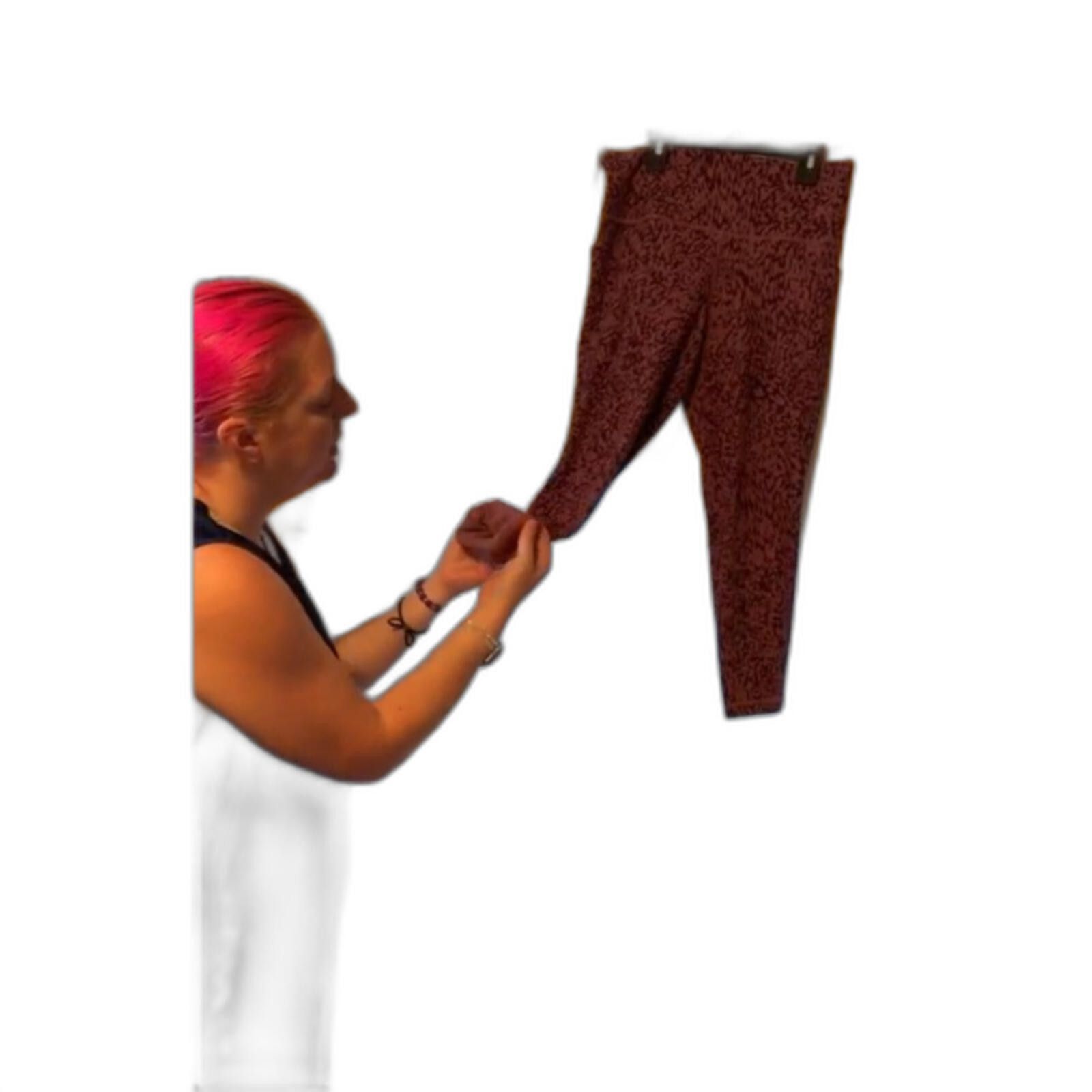 Athleta Athleta Salutation Stash Tight Leggings Pockets Animal Print Size 32" / US 10 / IT 46 - 5 Thumbnail