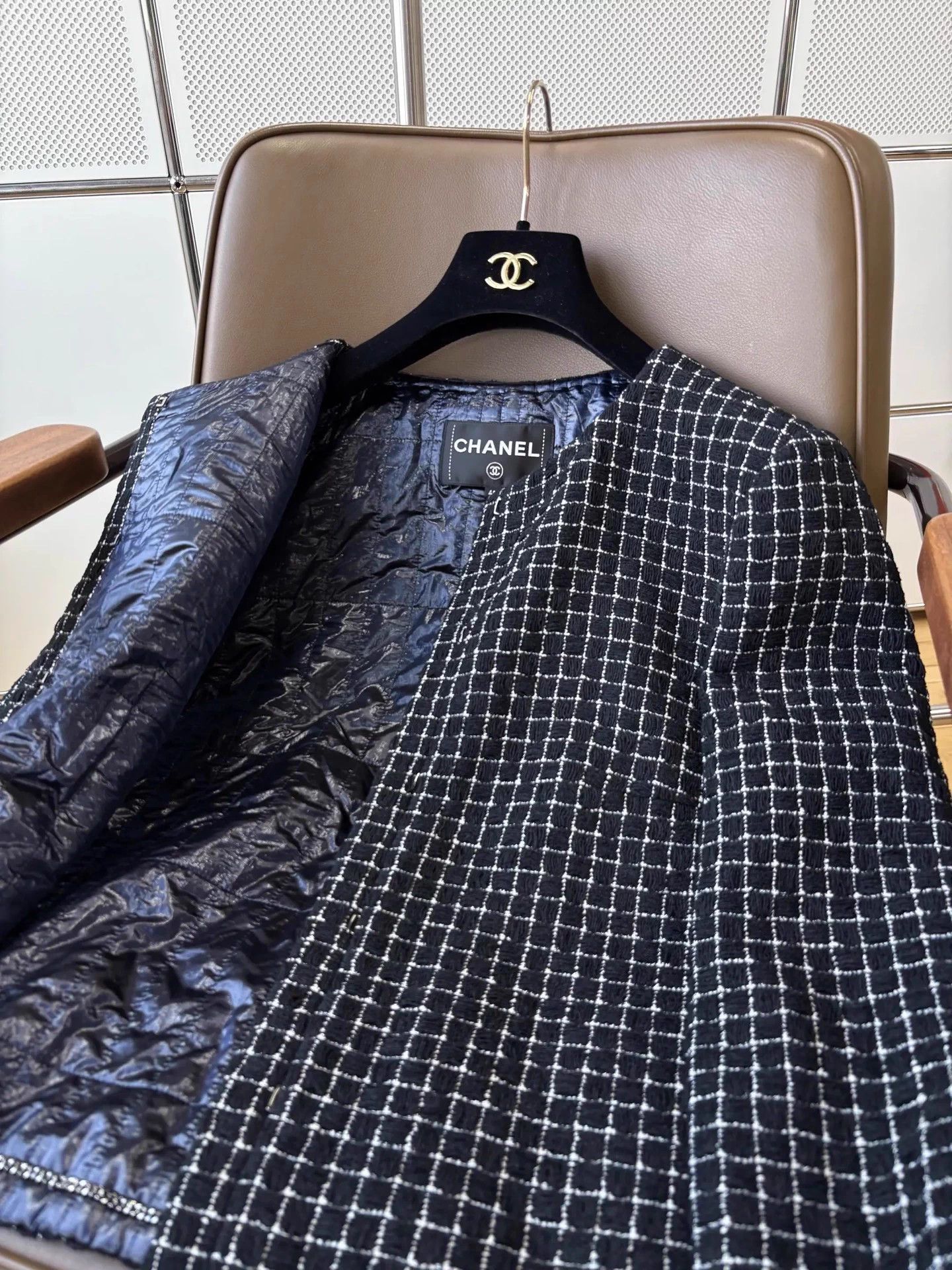 Chanel Chanel 16S B&W Check Crewneck Knit Jacket 40 Size M / US 6-8 / IT 42-44 - 6 Thumbnail
