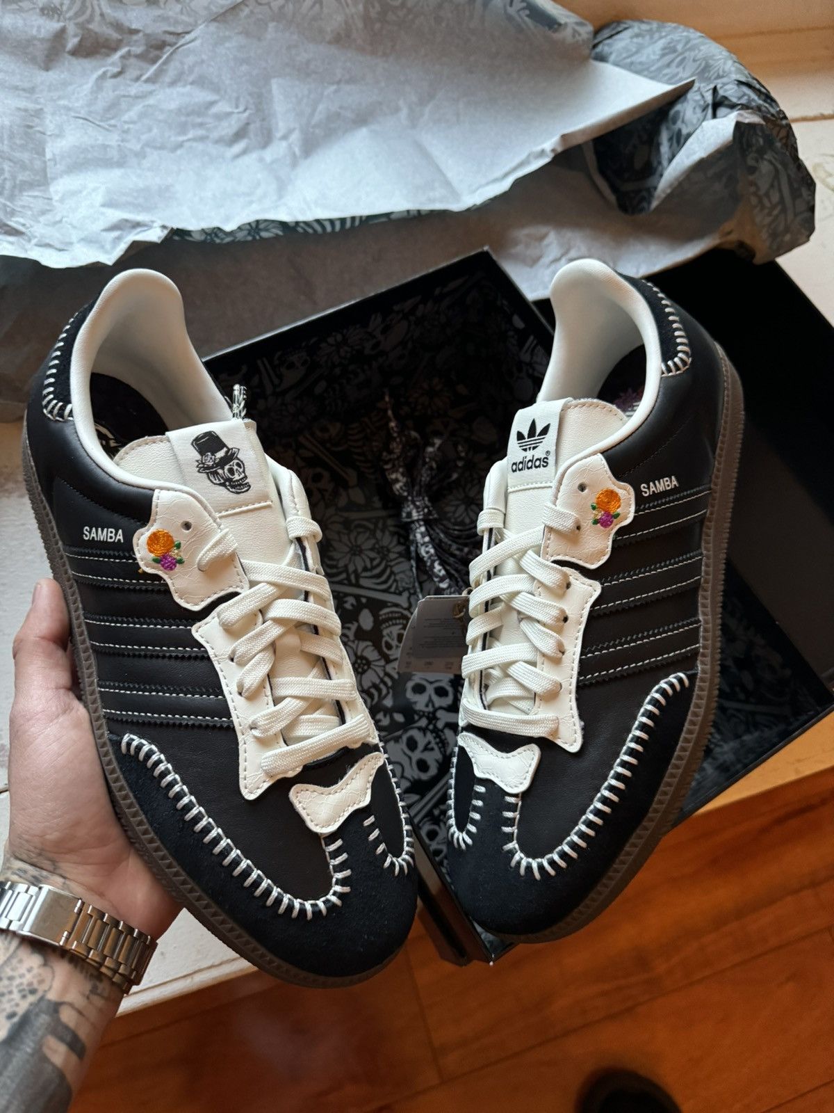 adidas gazelle silver green womens adidas Samba OG Dia de Los Muertos Off-White/Black