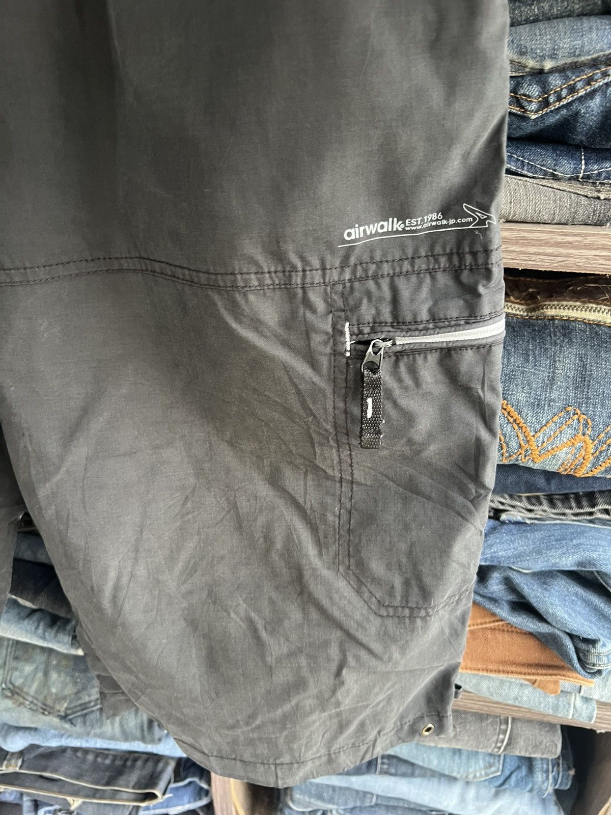 Airwalk 🔥Airwalk Short Cargo Pant Size US 34 / EU 50 - 8 Thumbnail